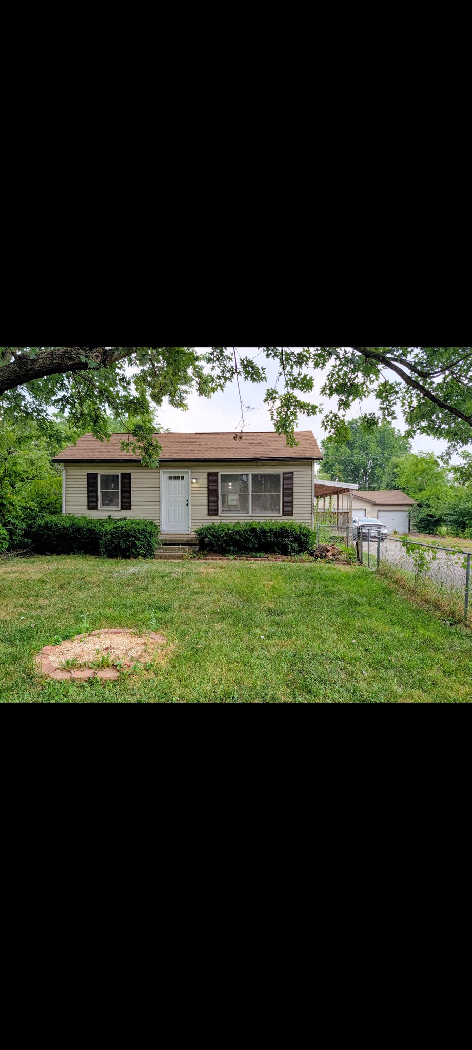 Columbus House: 340 Williams rd