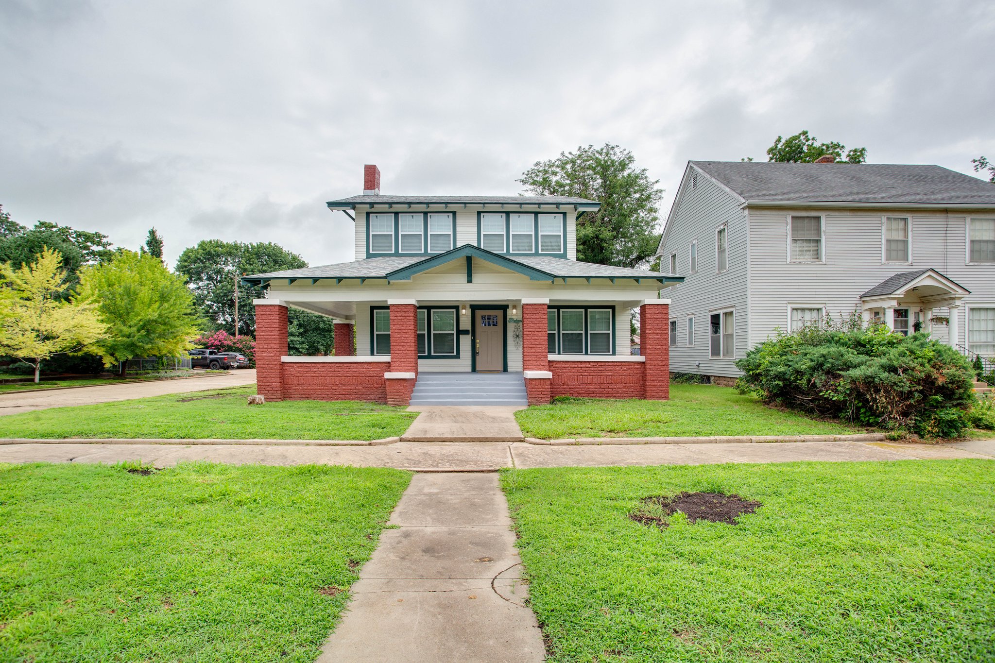 Enid House: 1324 W Maine Street