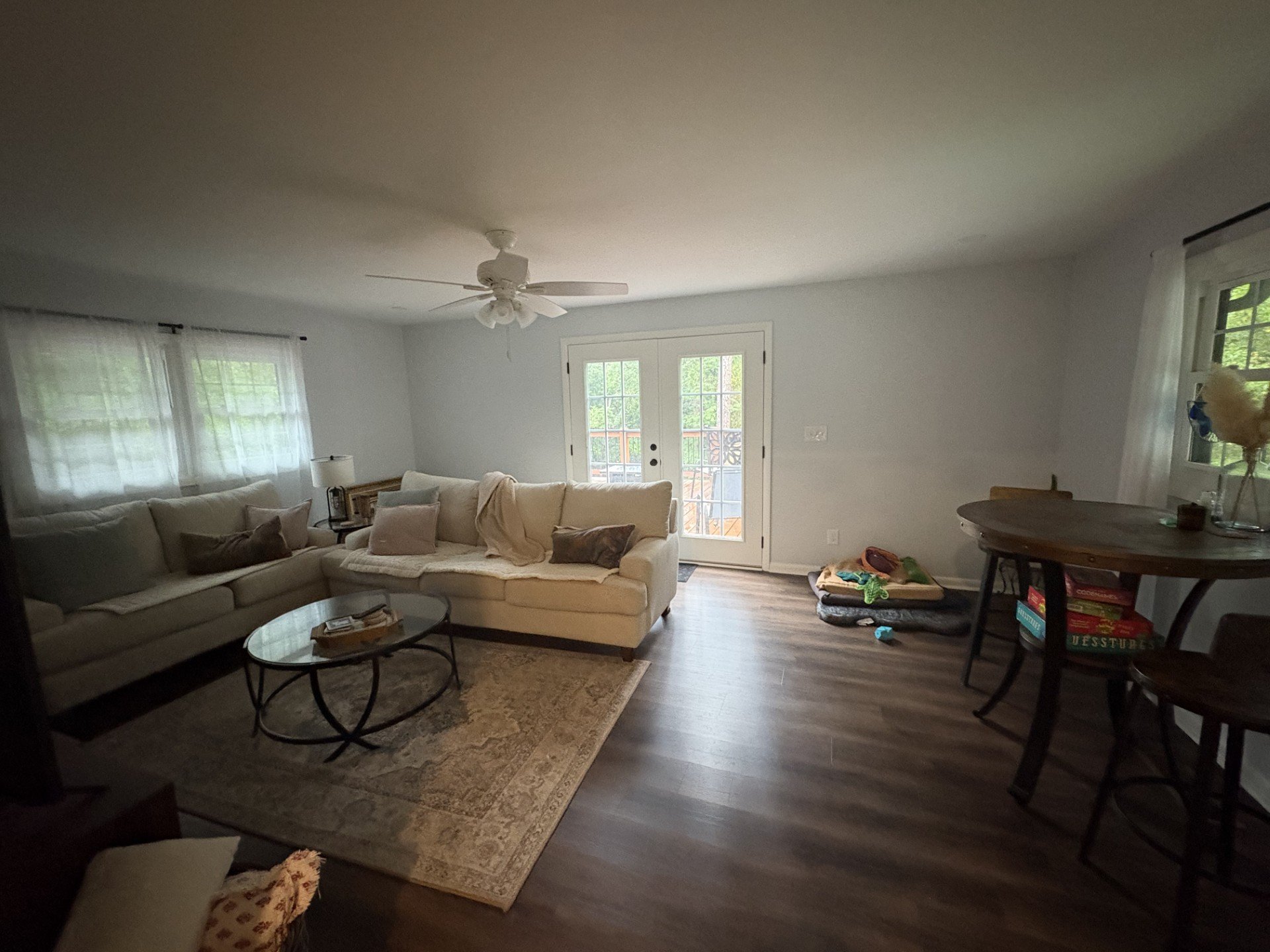 Athens House: 1055 College Station Rd