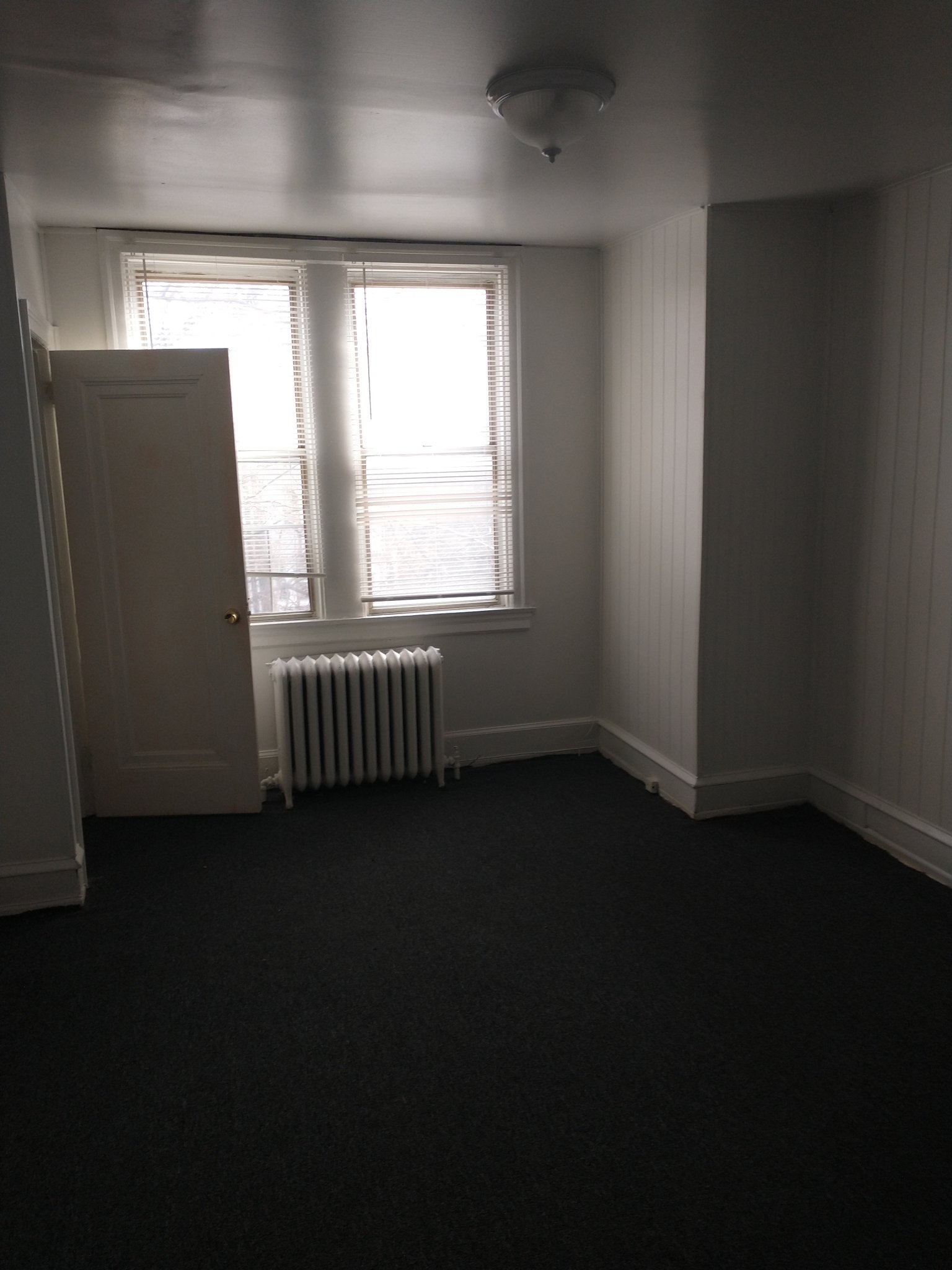 Philadelphia Single Room: 215 Rubicam St