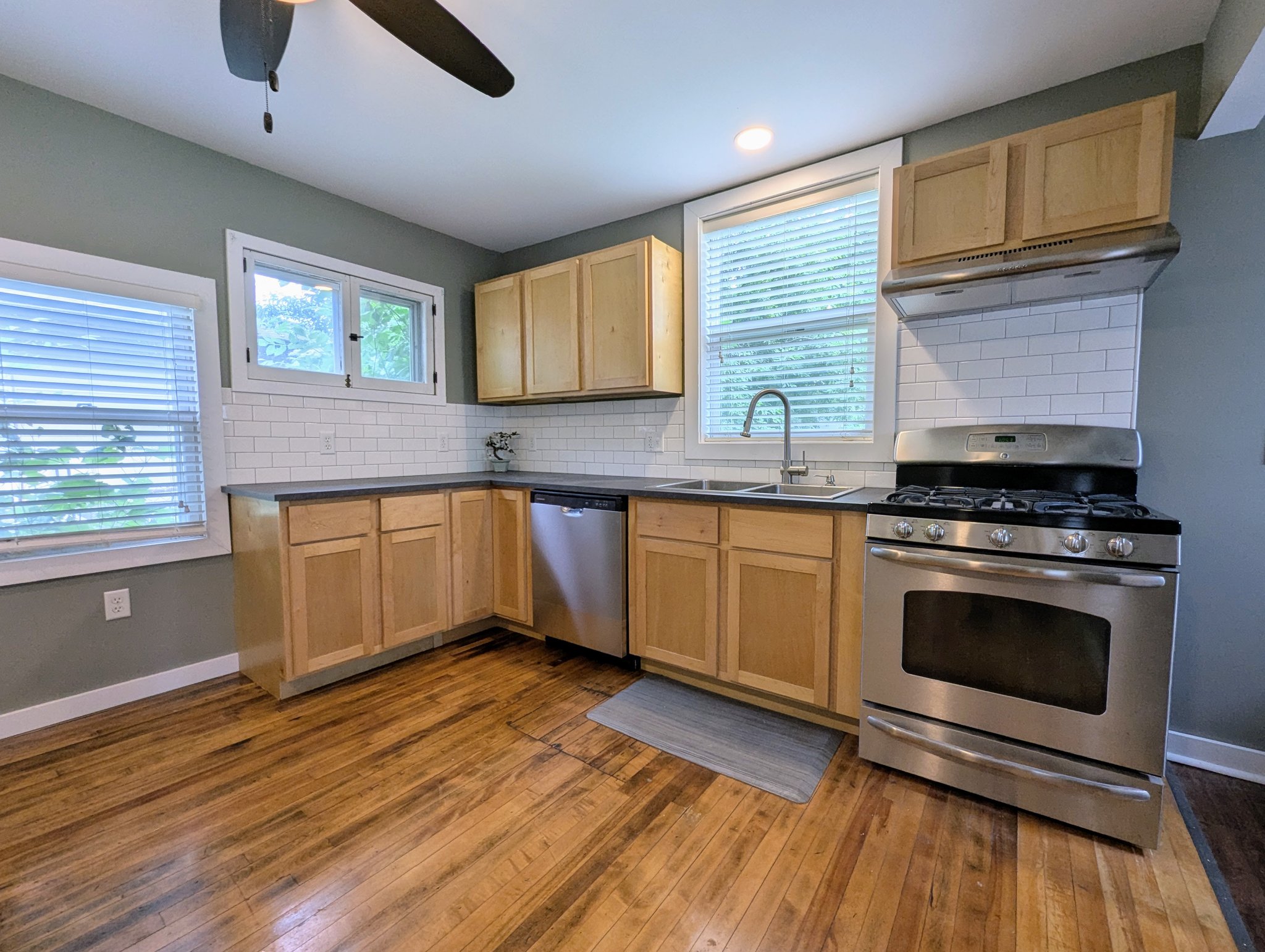 Saint Paul House: 72 Maria Ave