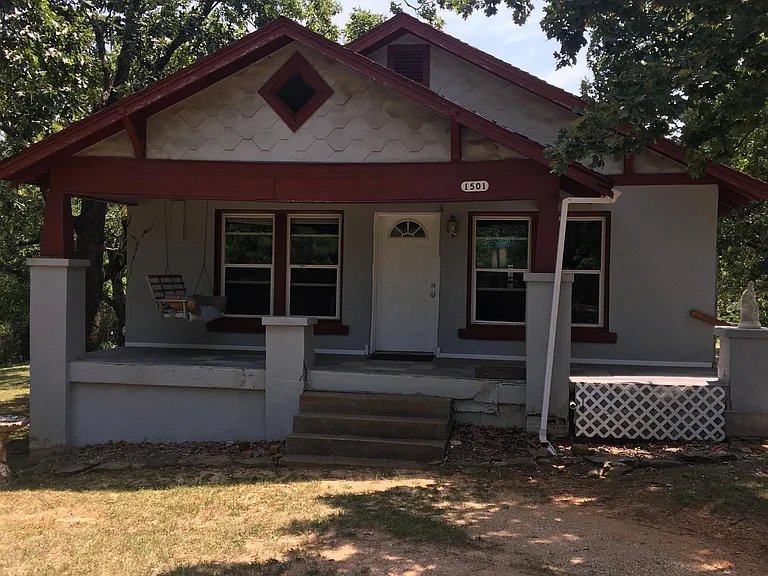 Fayetteville House: 1501 W. Halsell