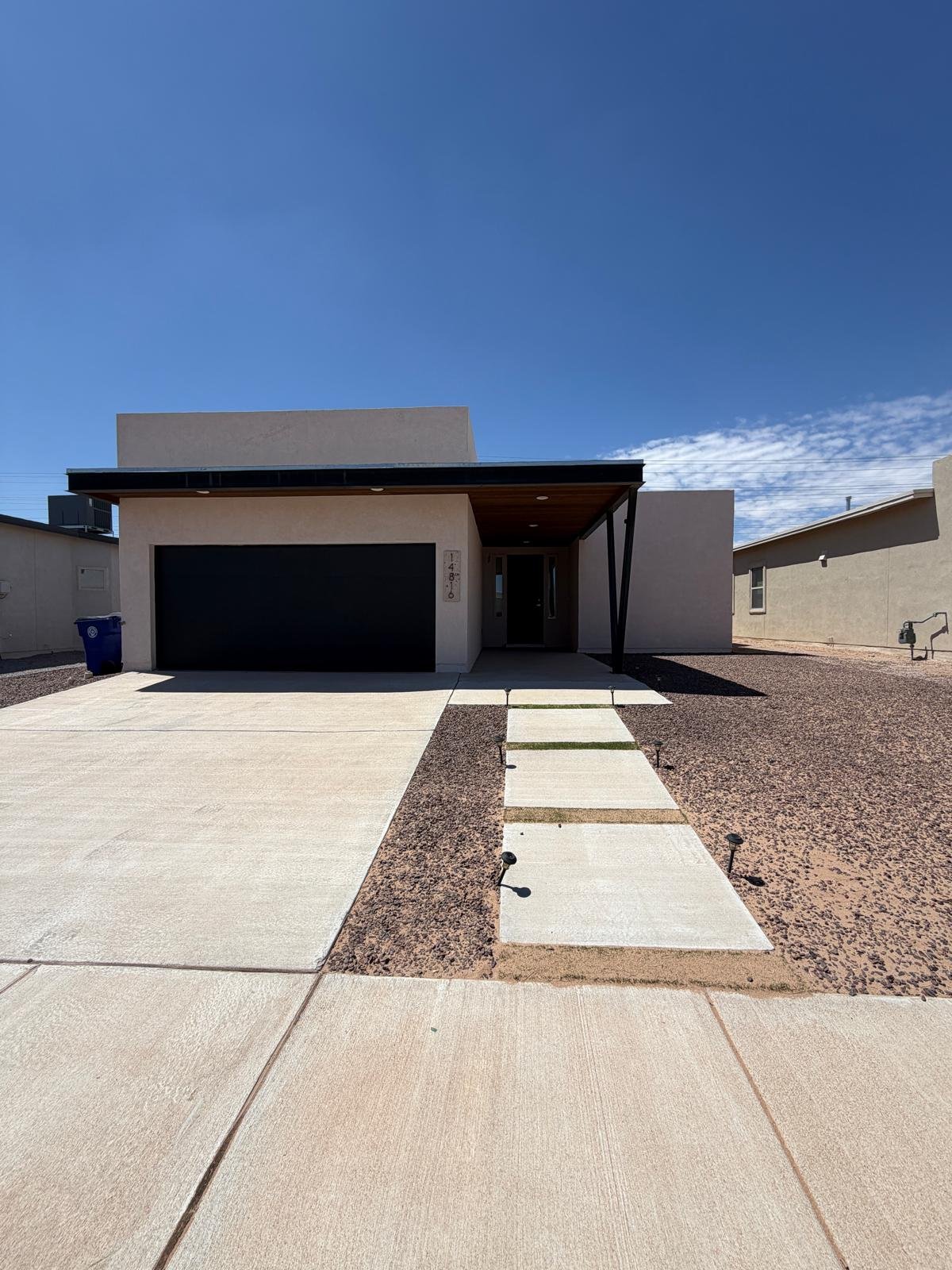 El Paso House: 14816 John McNeely