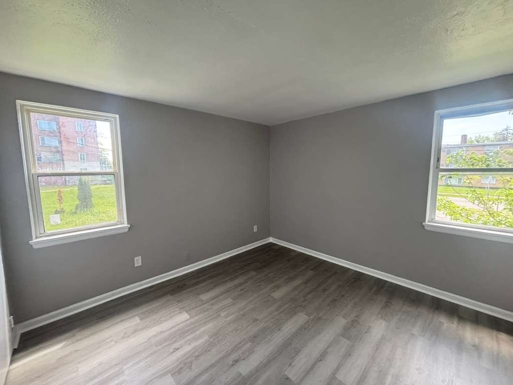 East Cleveland Apartment: 13955 Superior Road
