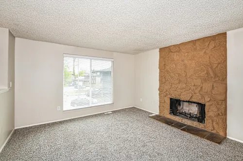 Tacoma House: 5068 37th St NE