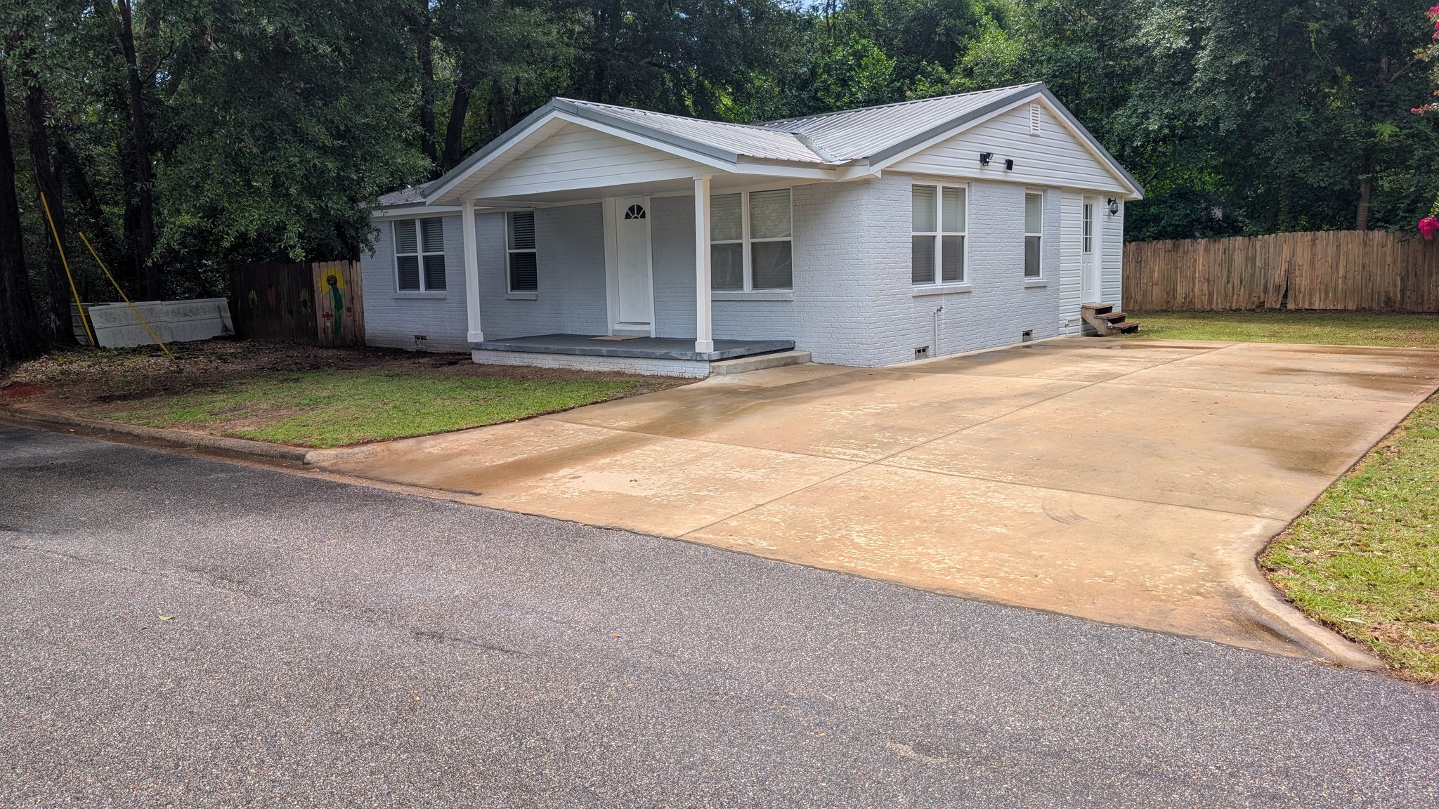 Enterprise House: 202 Law Ave