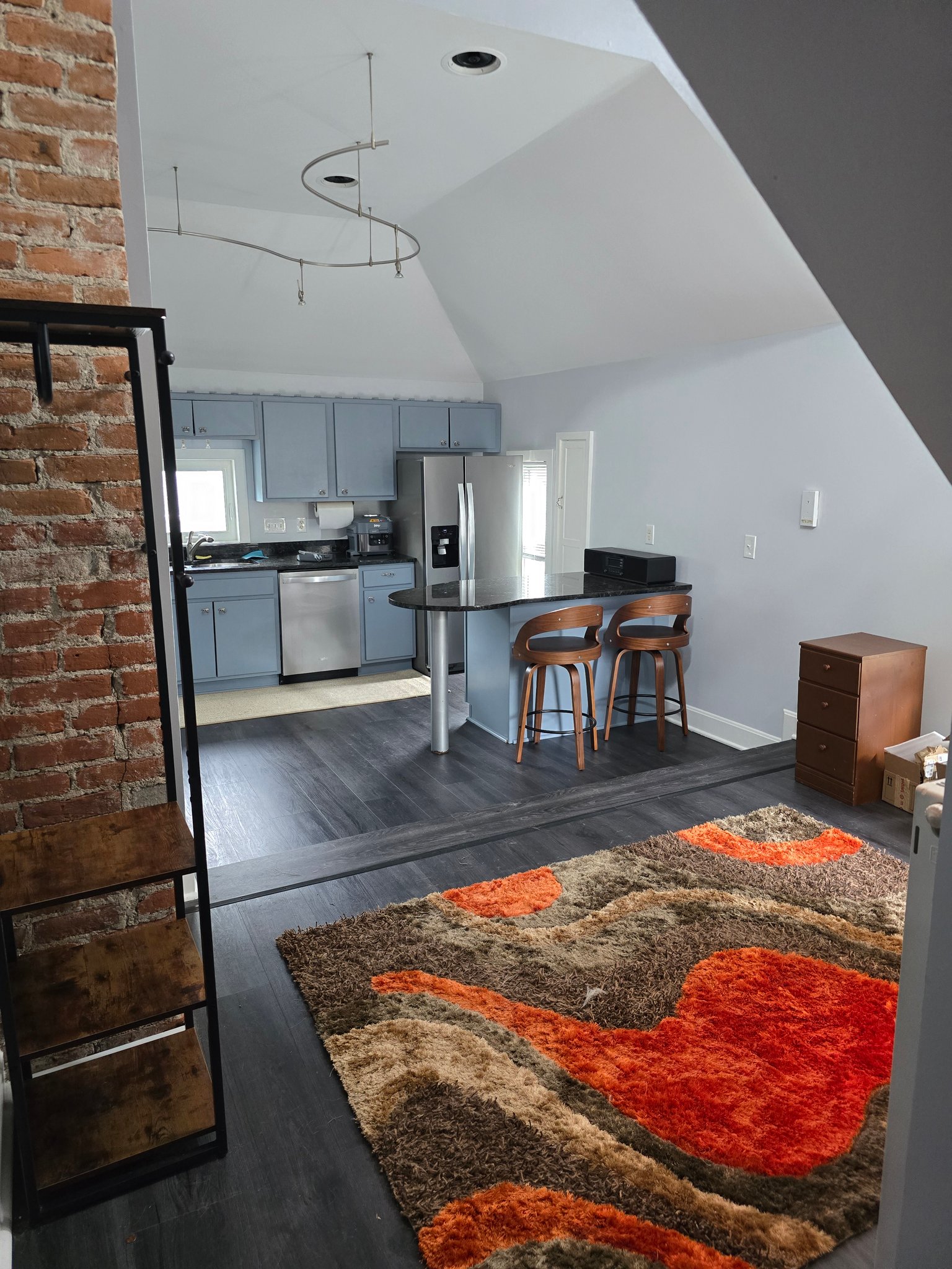 St Paul Apartment: 61 Dale St N