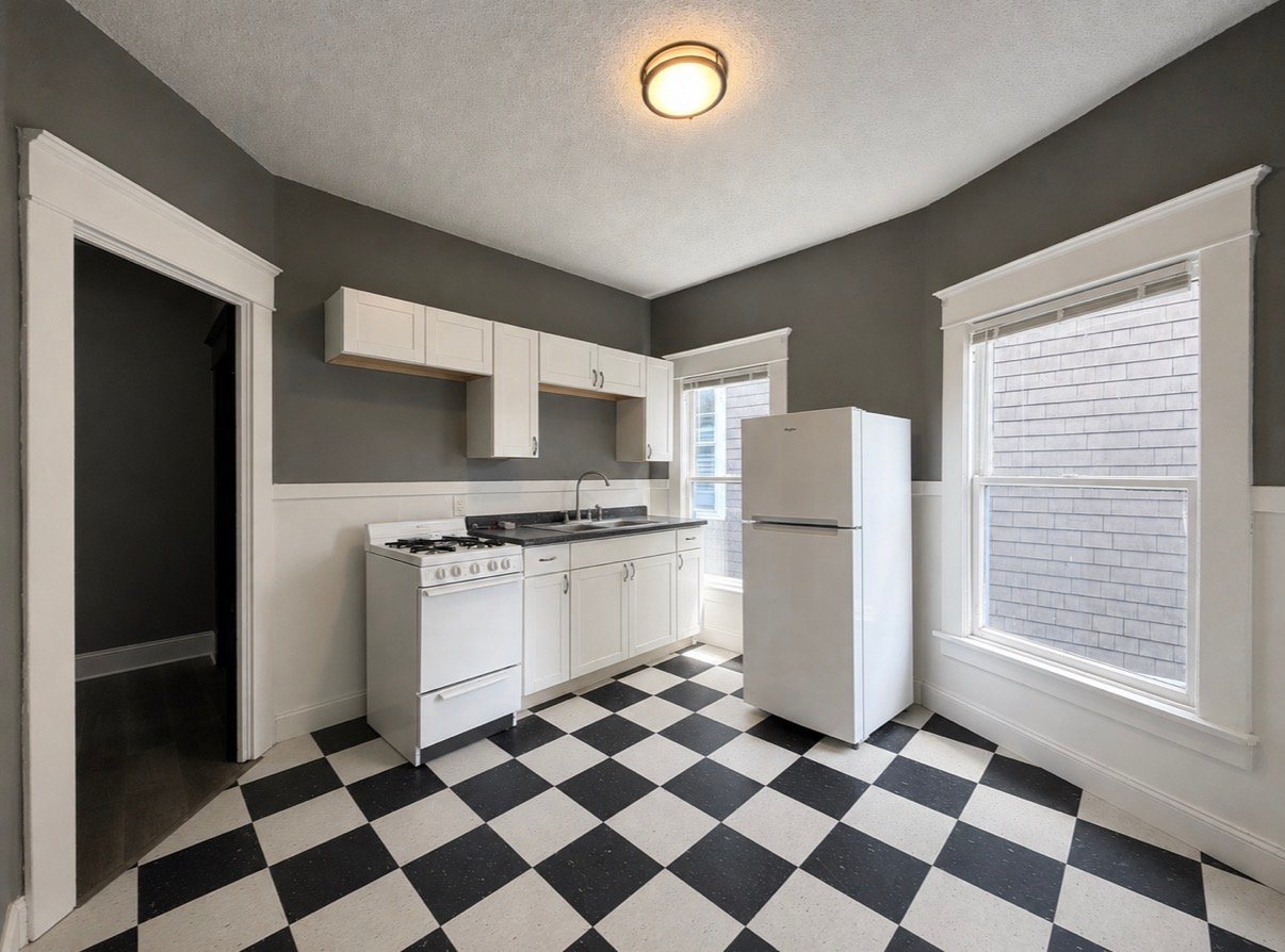 Buffalo Multiplex: 1042 Elmwood Ave