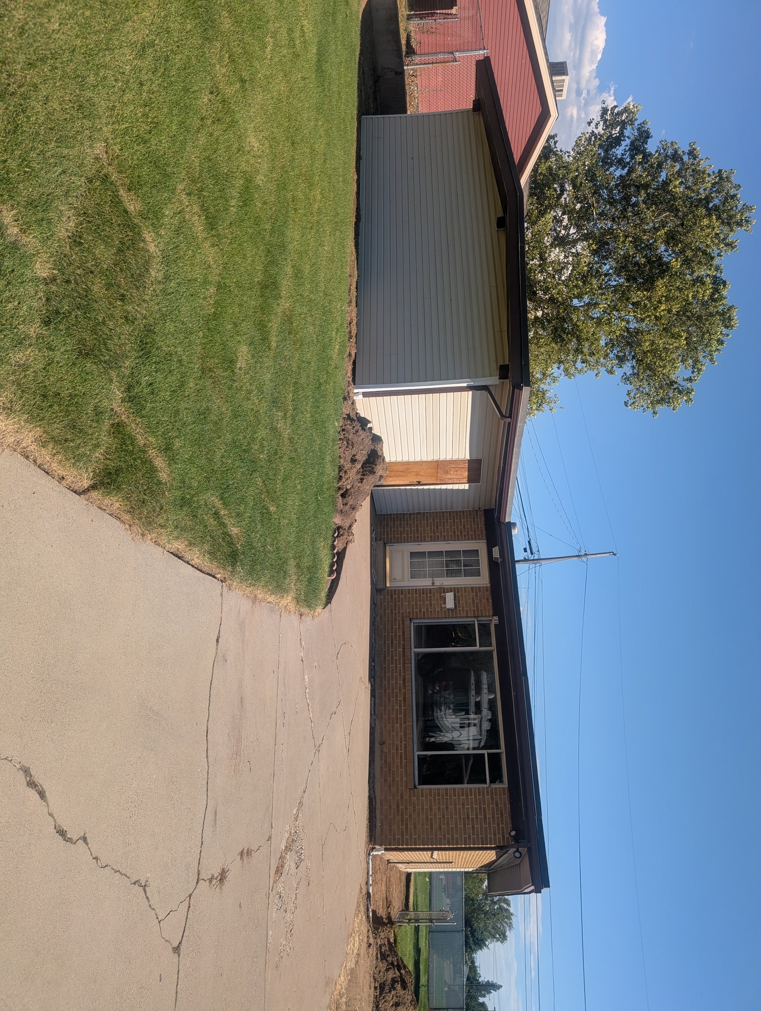 Clearfield House: 183 W 1425 N