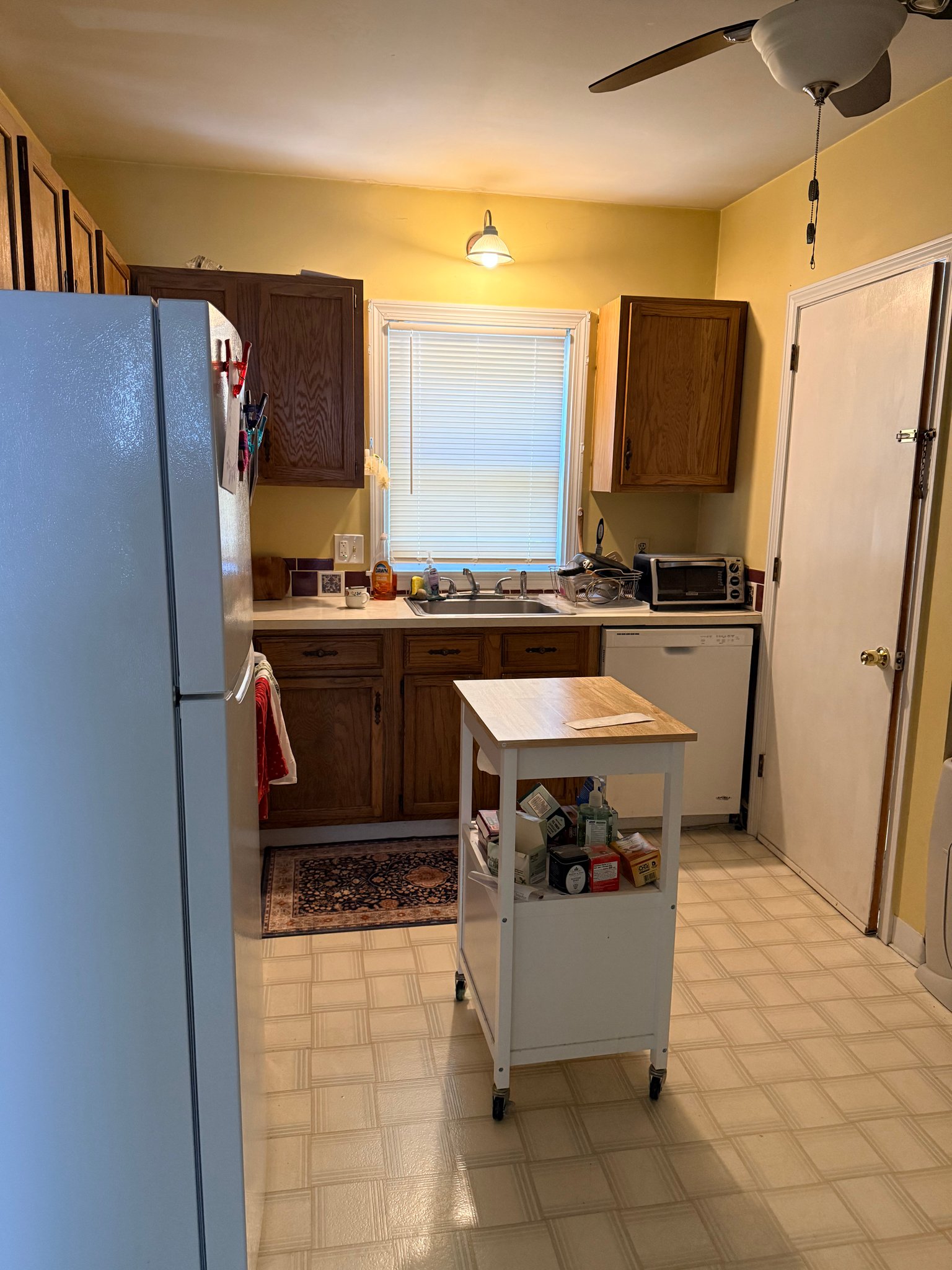 Brunswick Single Room: 24 Spring st Apt A