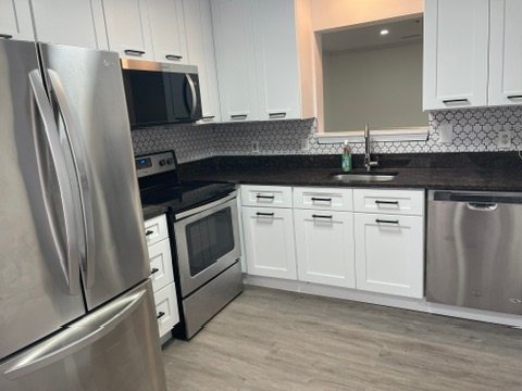 District Heights Townhome: 5900 S Hil Mar Cir