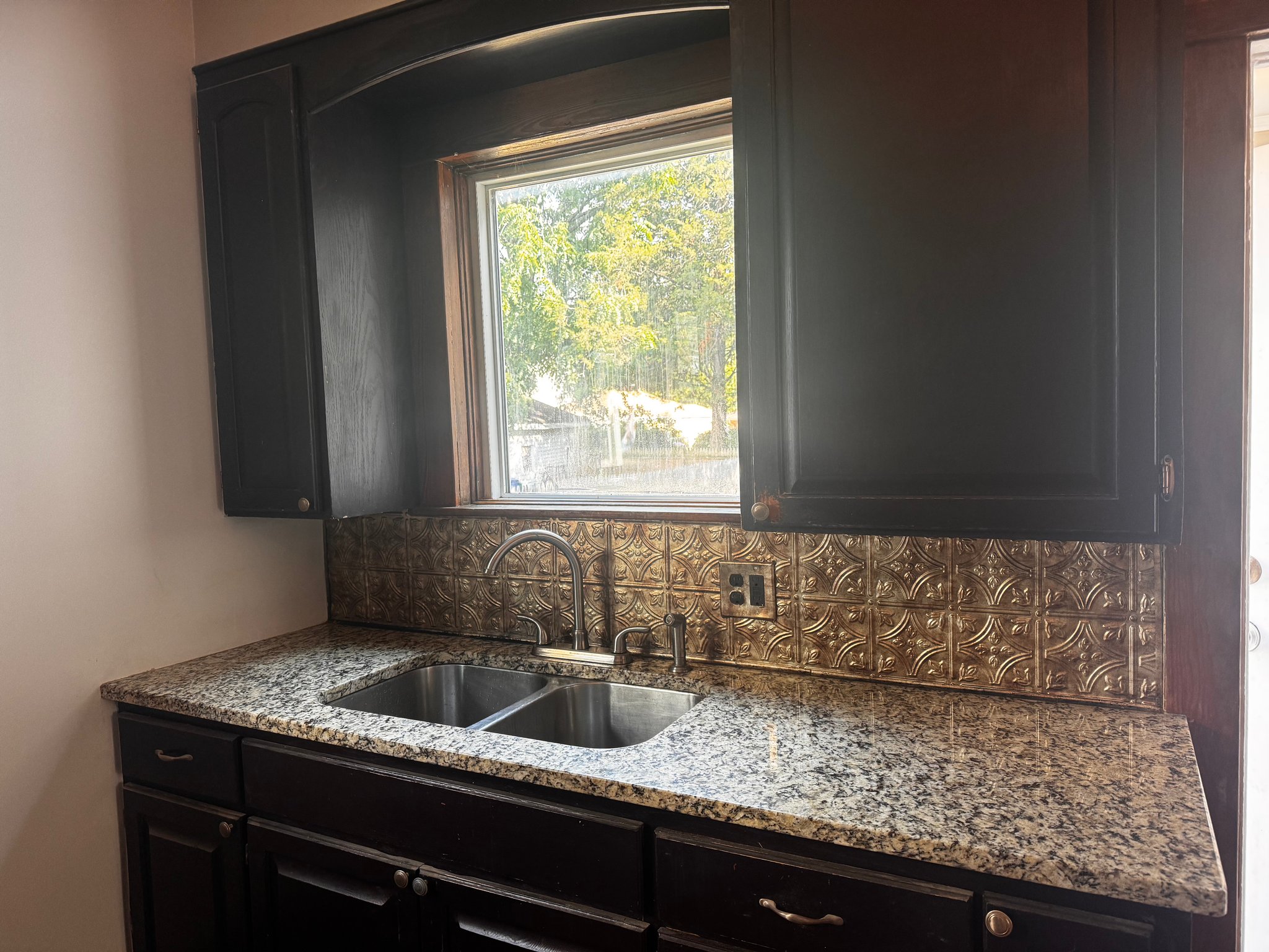Grand Rapids House: 1122 Sibley St NW