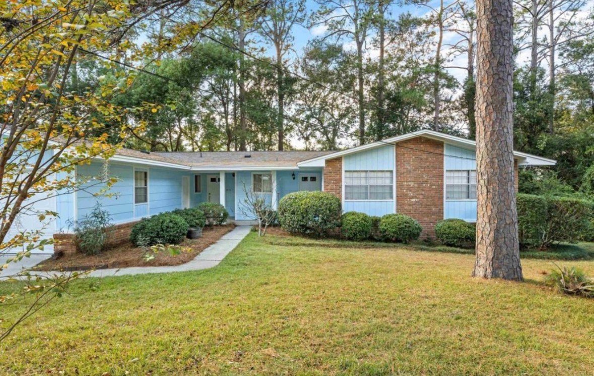 Tallahassee Multiplex: 266 N Villas Ct
