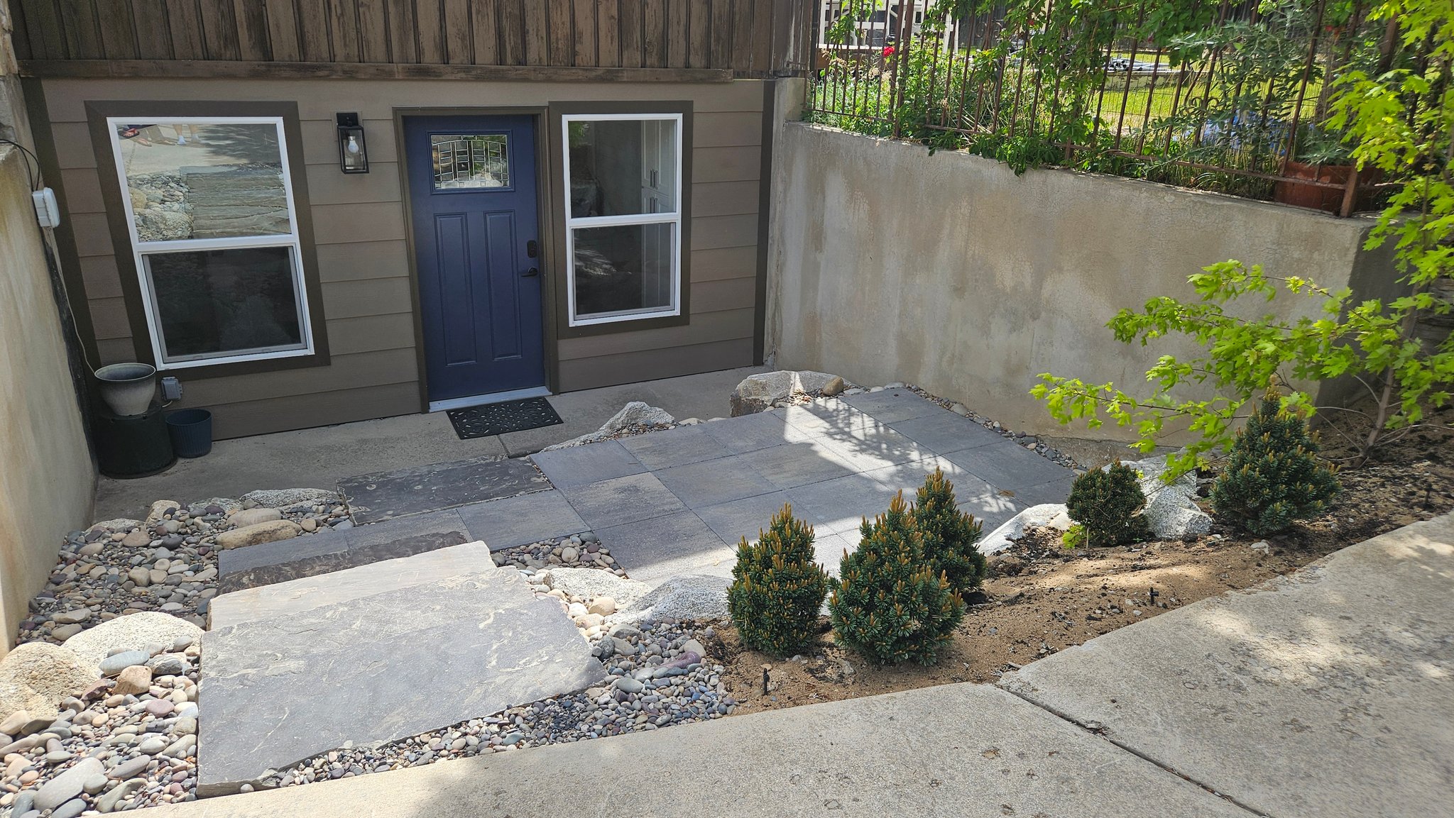 Sandy House: 11612 S Hidden Cir