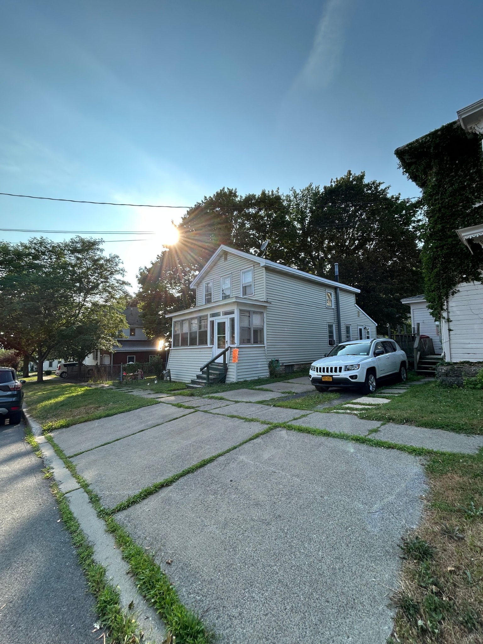 Oswego House: 35 Lawrence St - Unit 1