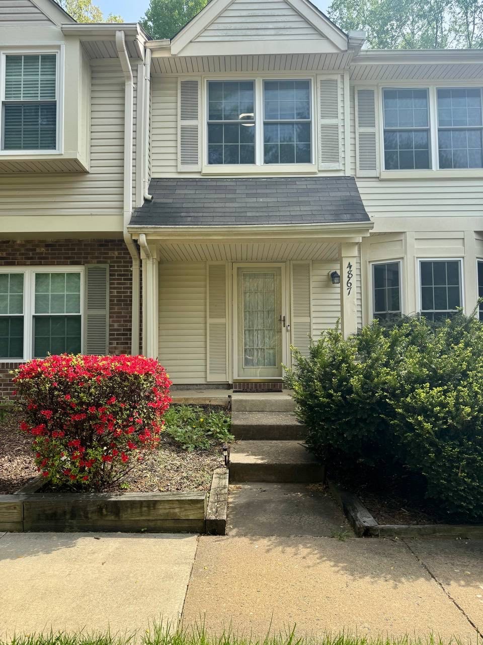Dumfries Townhome: 4867 Saltwater Dr