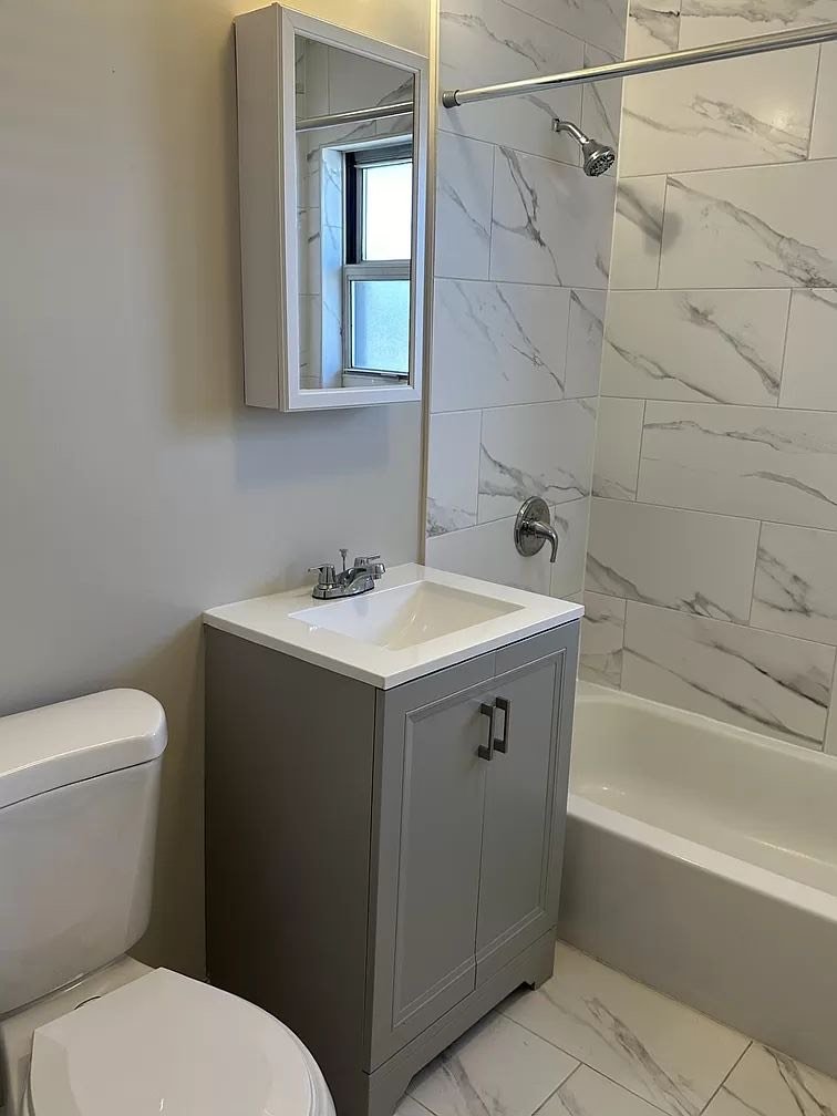 Clifton House: 142 Ackerman Ave