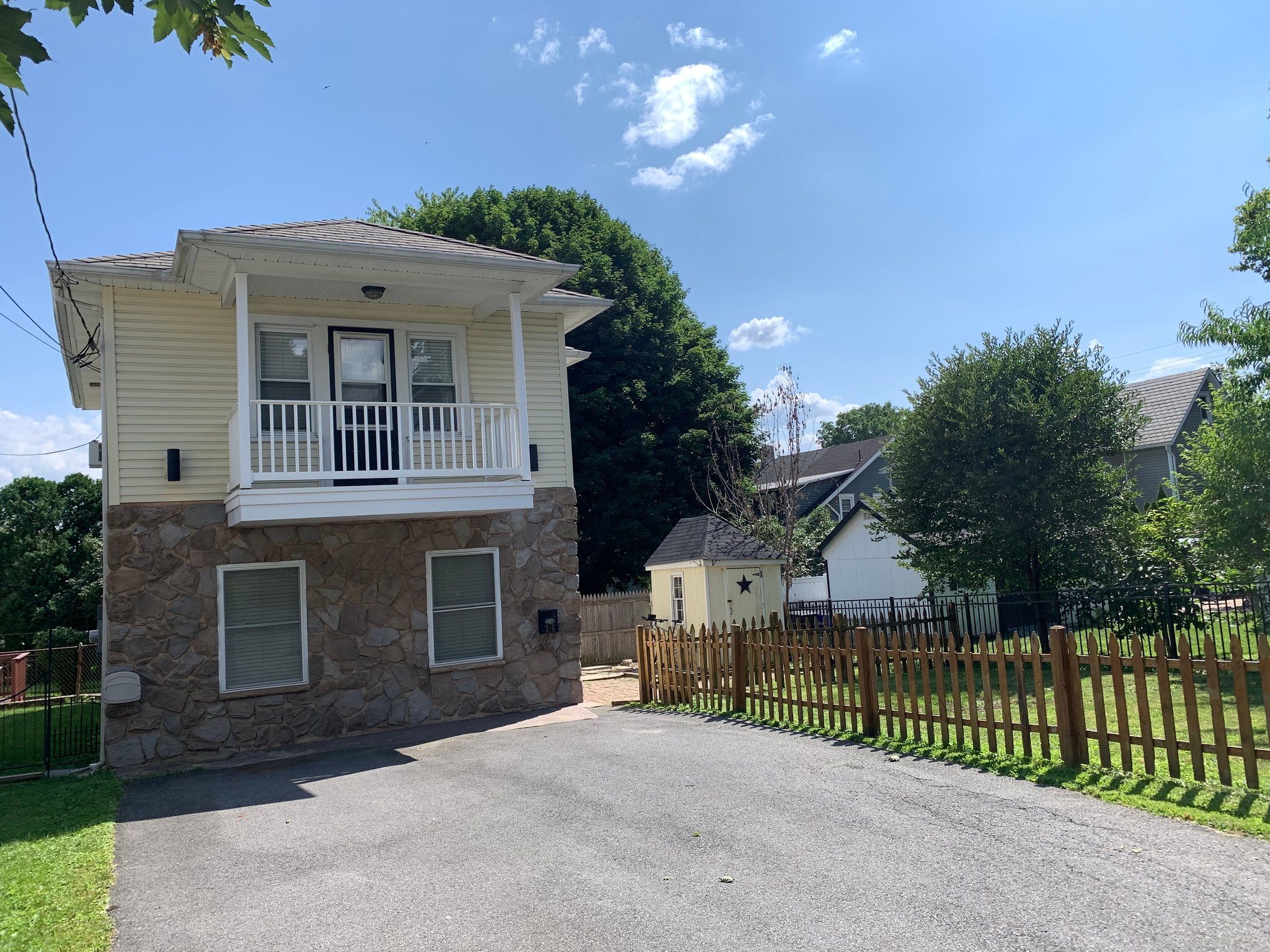 Nazareth House: 316 Belvidere St