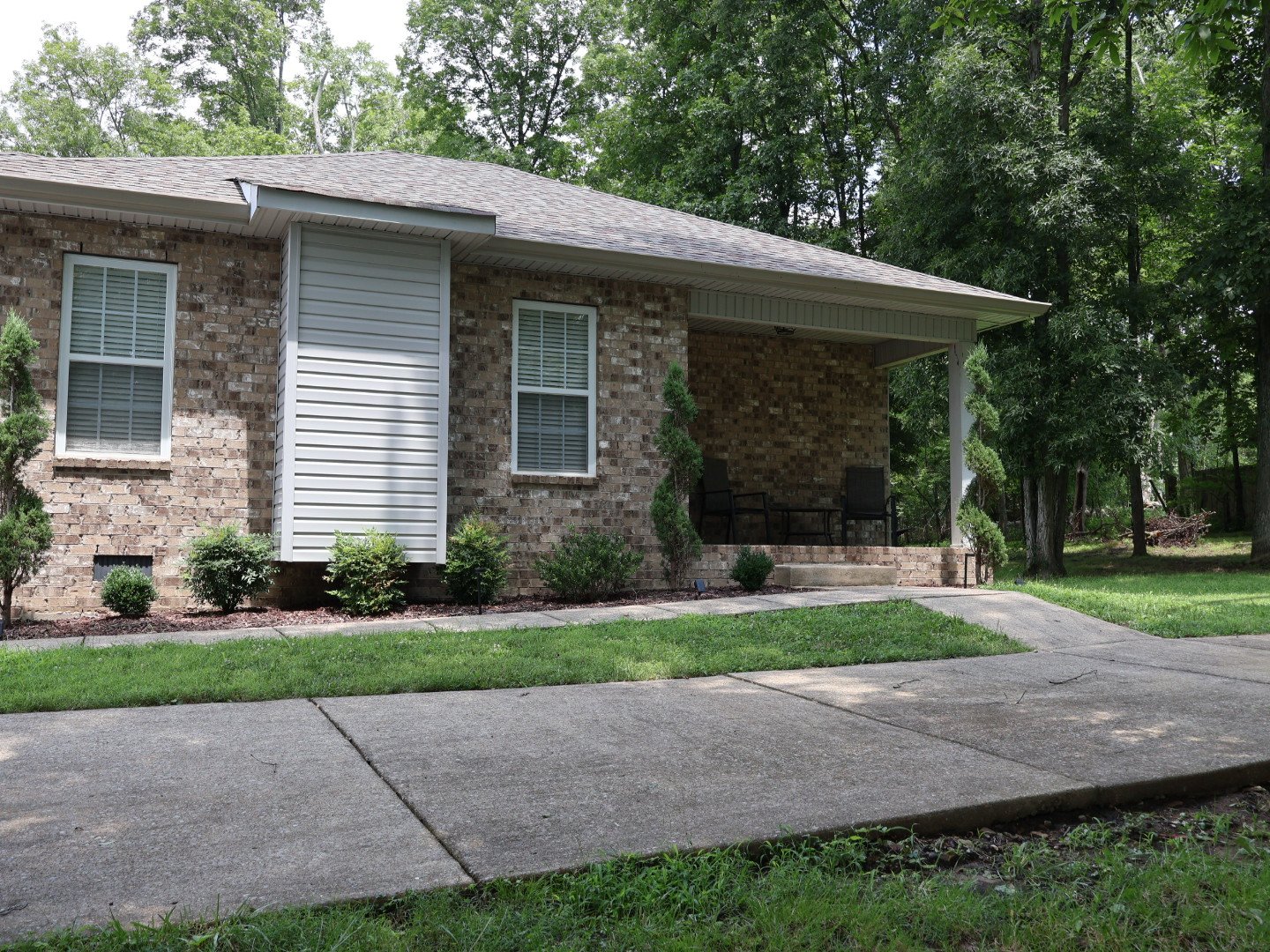 Mount Juliet House: 829 Ridgetop Dr