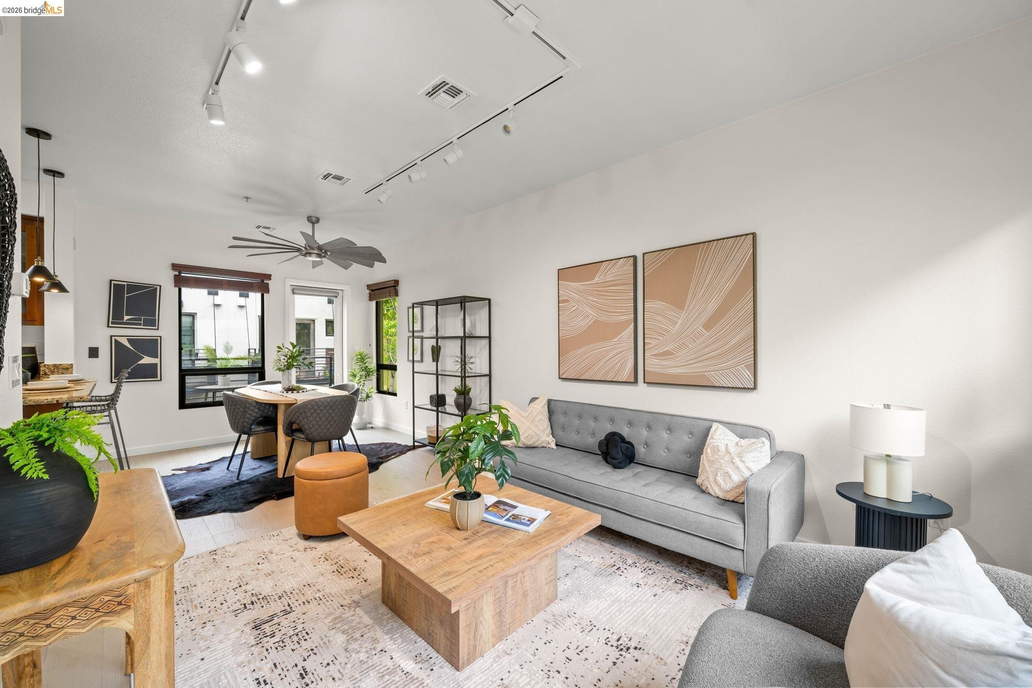 Oakland Condo: 903 Zephyr Dr