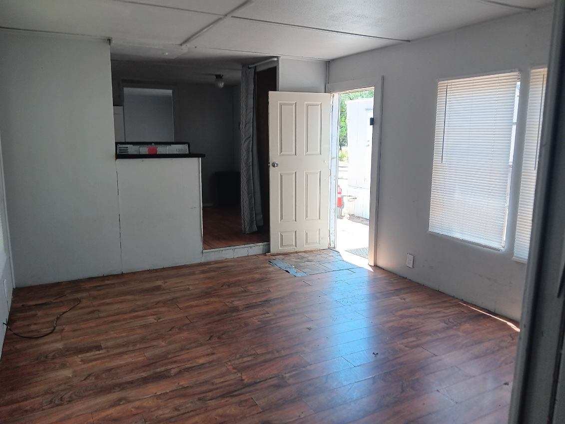 Farmington Other: 951 N Auburn Ave