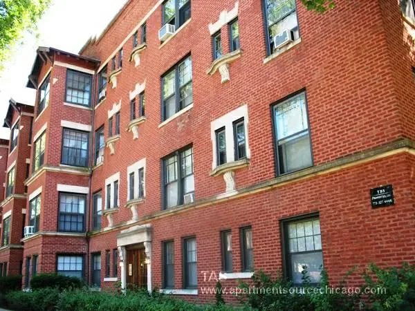 Evanston Apartment: 945 Judson Avenue #1 Evanston, IL 60202