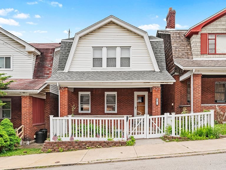 Pittsburgh House: 34 Estella Ave
