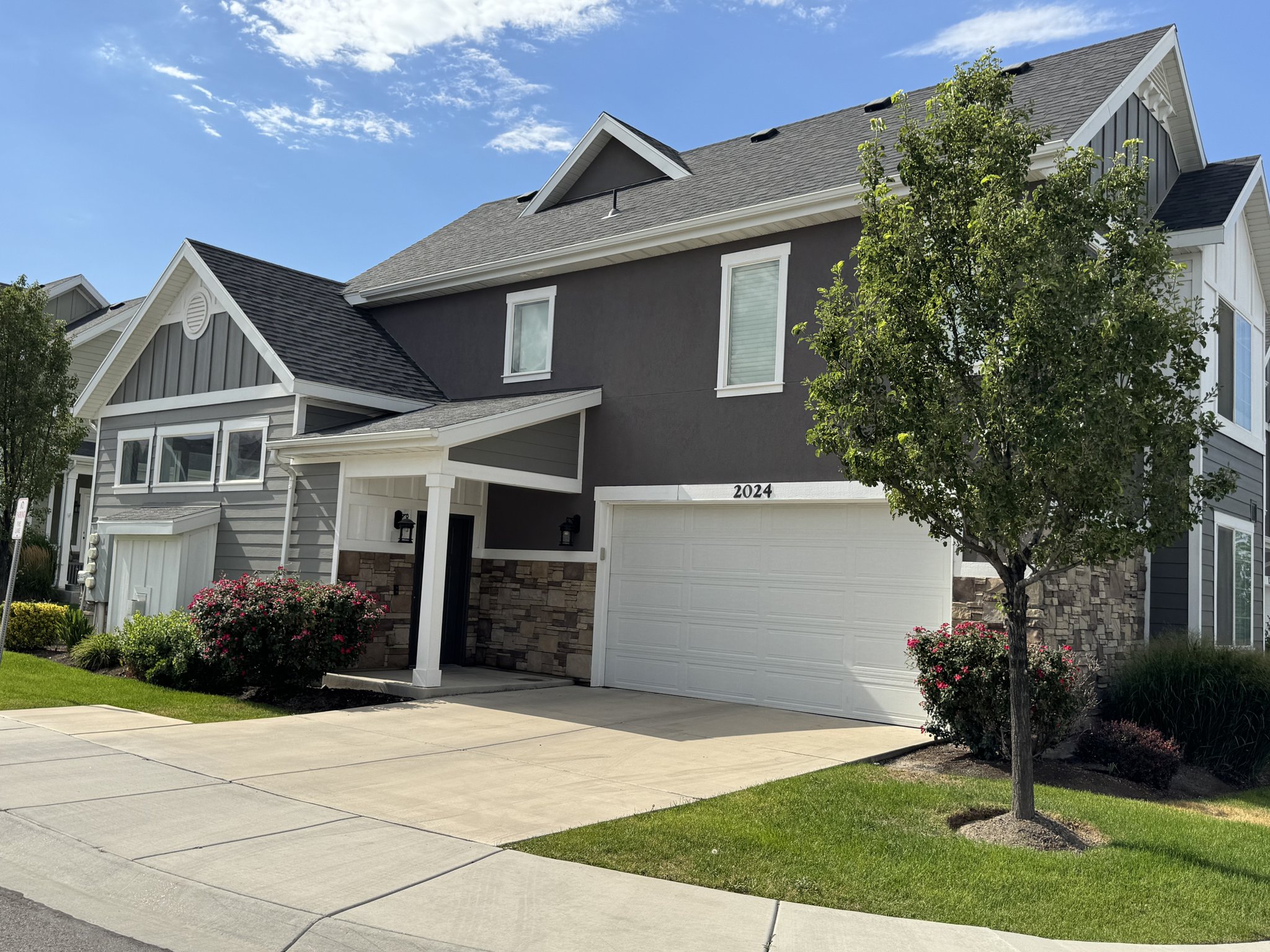 Riverton Townhome: 2024 W Park Rim Way