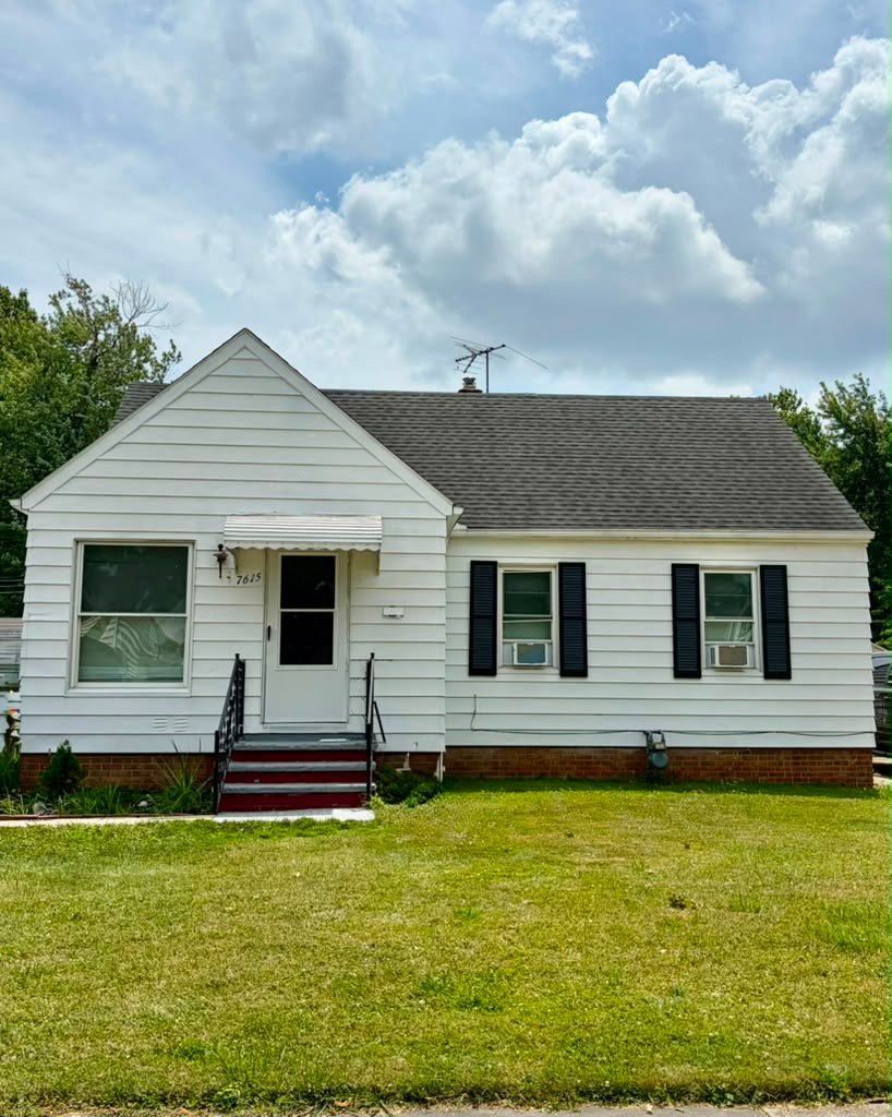 Parma House: 7615 kenilworth