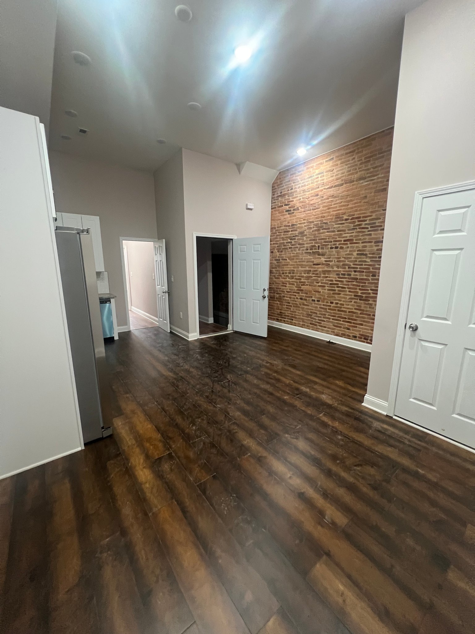 Baltimore Apartment: 1919 McCulloh Street