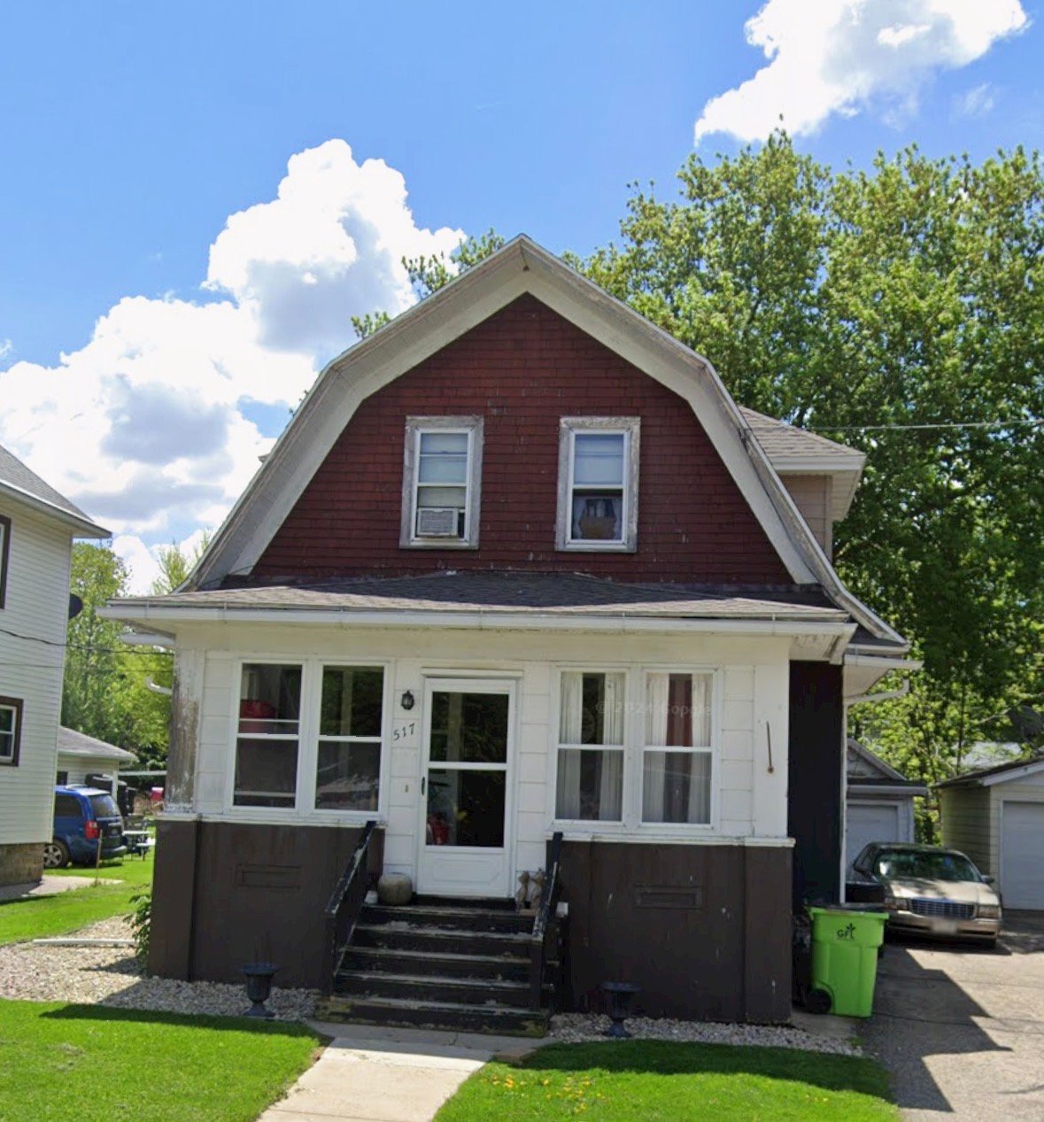 Waupun House: 517 Bronson St
