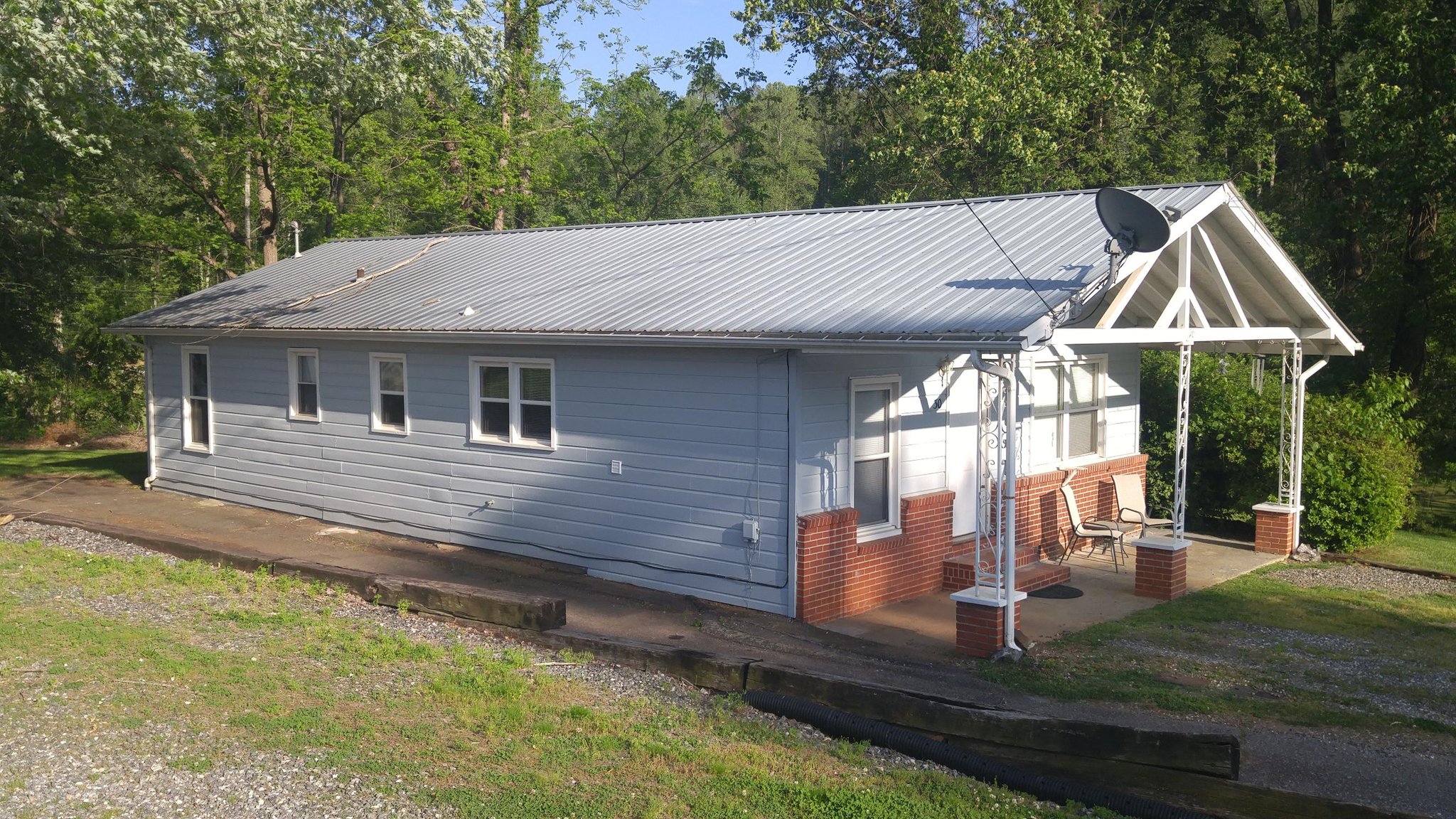 Sylva House: 30 Hill Top Dr
