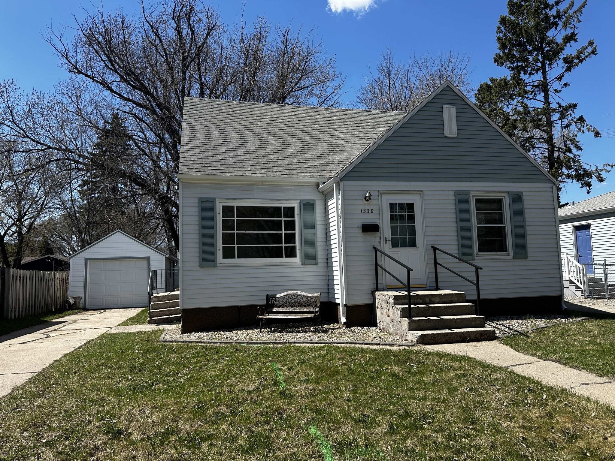 Fargo House: 1538 10th st N