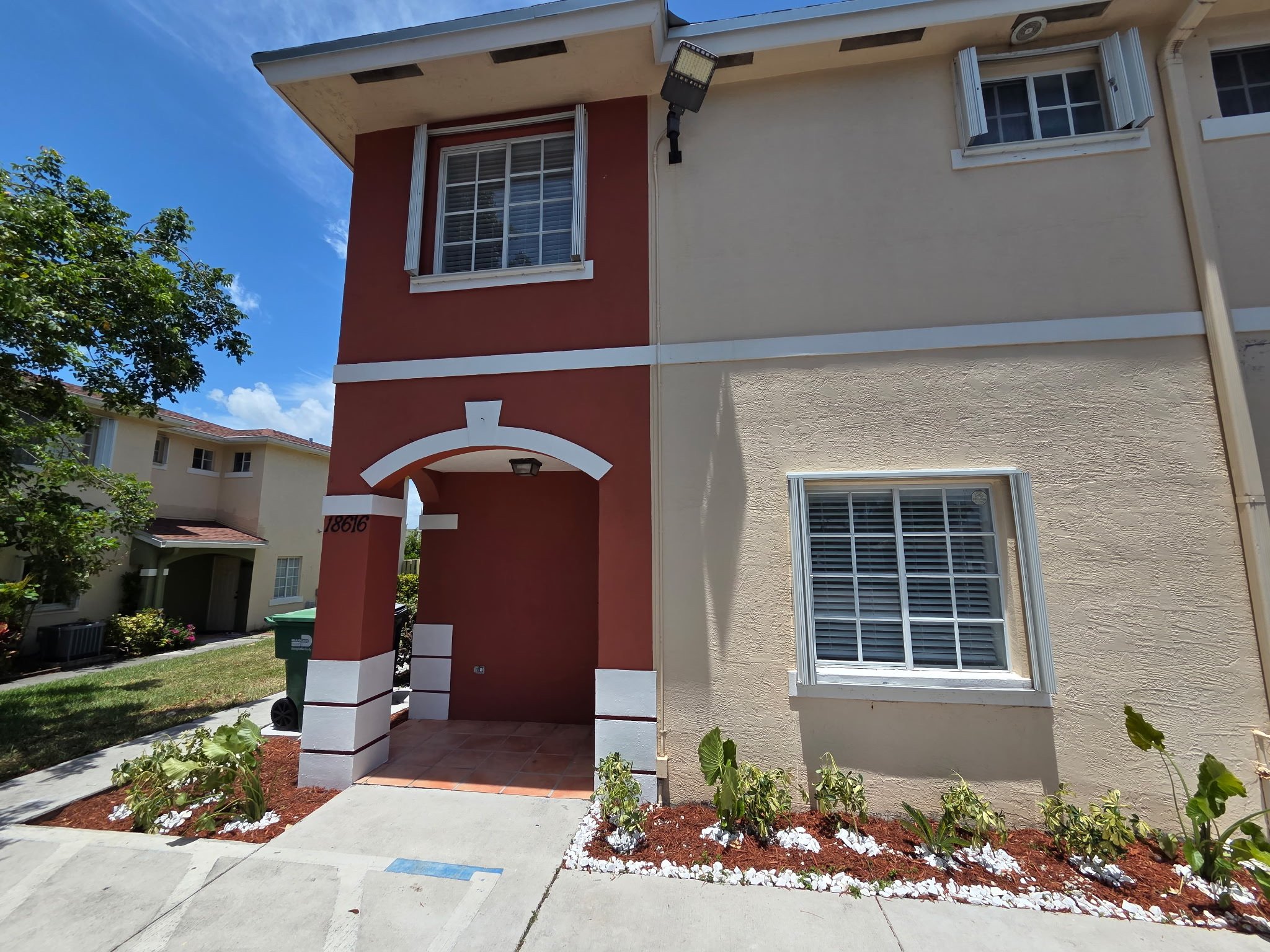 Cutler Bay Townhome: 18616 SW 100 ave