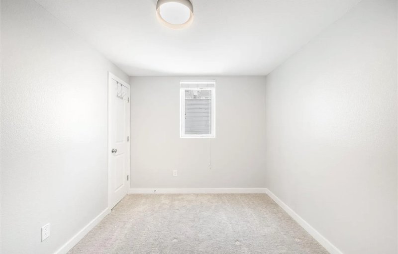 Denver Single Room: 1475 W 43rd Ave