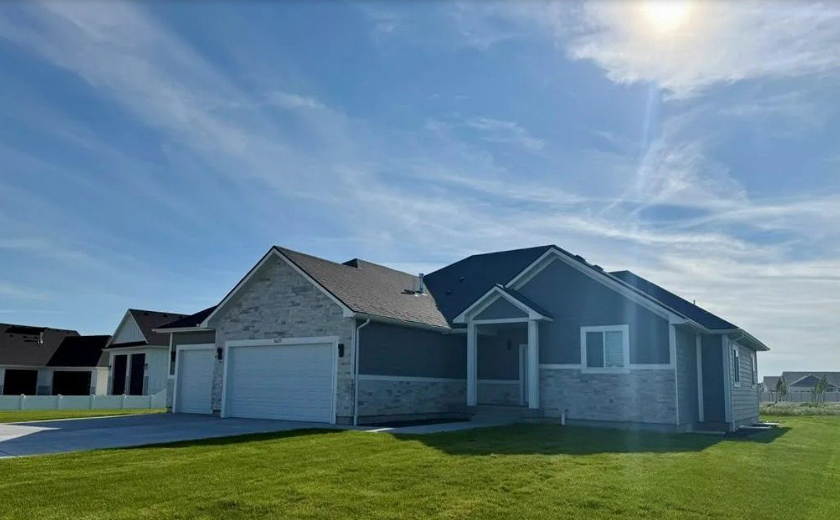 Idaho Falls House: 5622 Glass Mountain Blvd