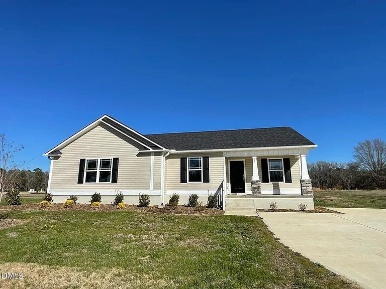 Selma House: 29 Pate Landing Dr