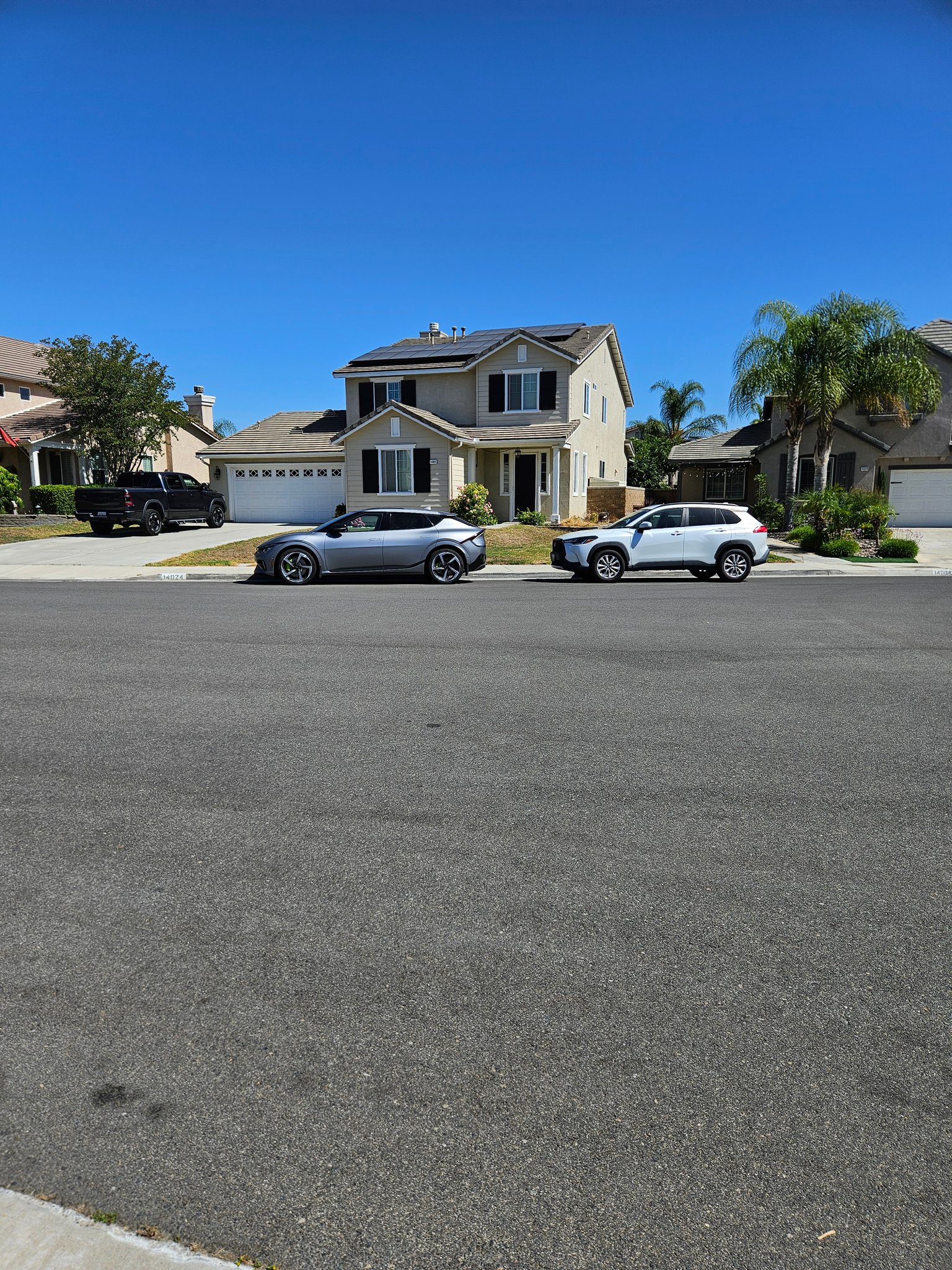 Eastvale Single Room: 14024 Tiger Lily Ct