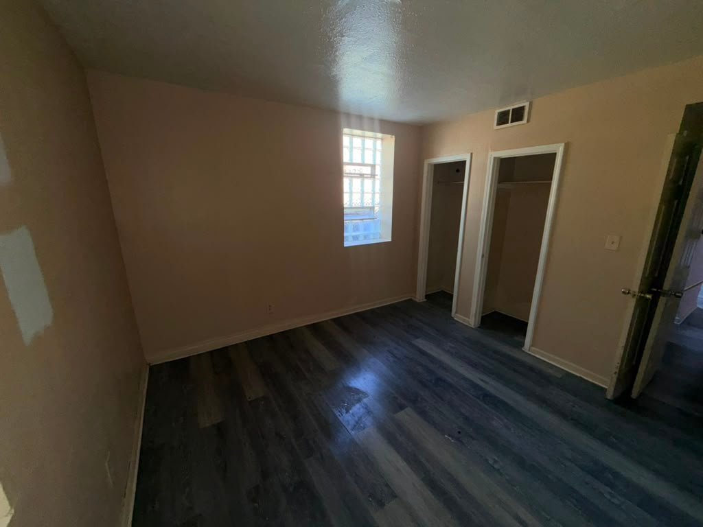 cleveland Apartment: 13984 Superior Rd East Cleveland, OH 44112