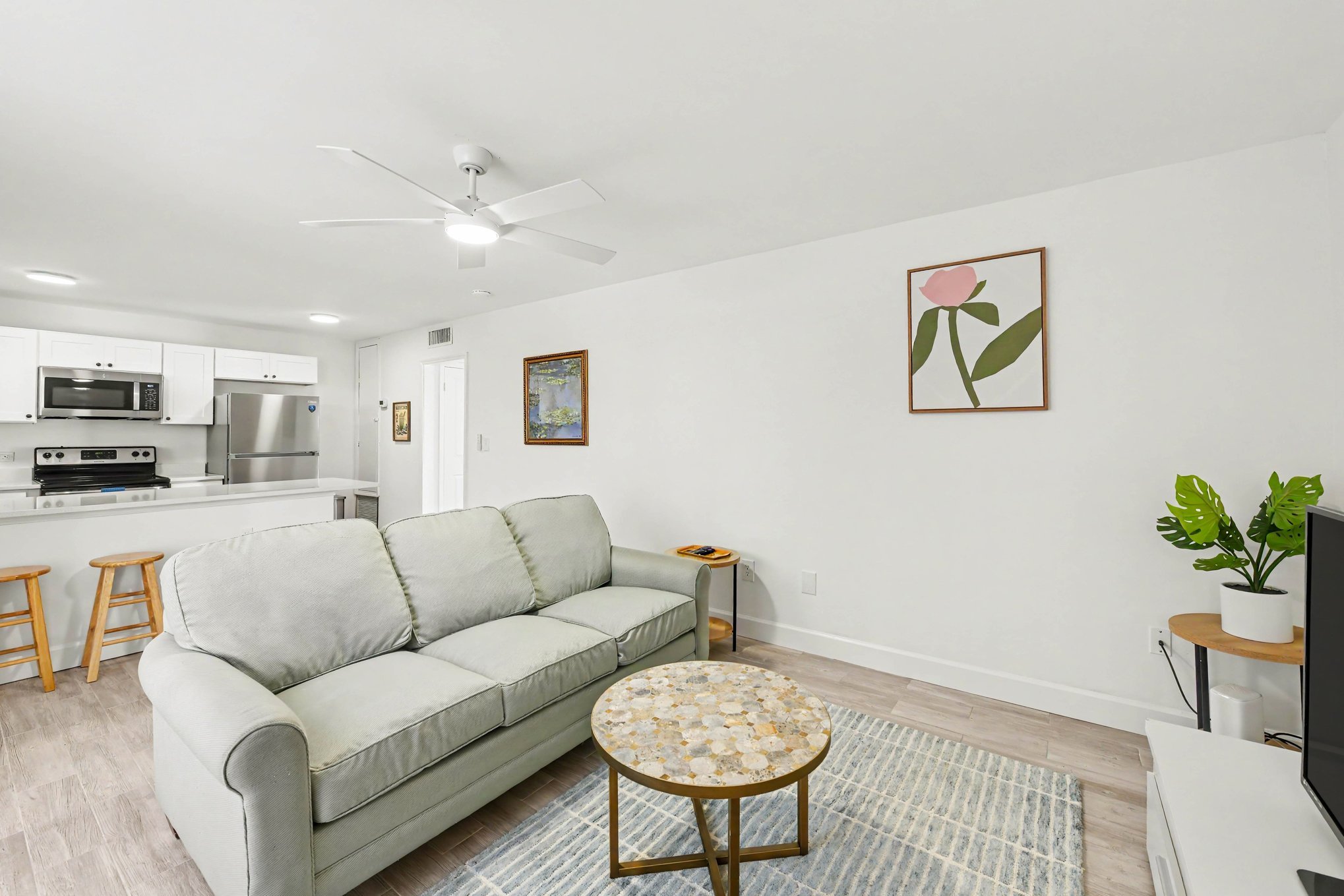 Charleston Condo: 867 Colony Dr