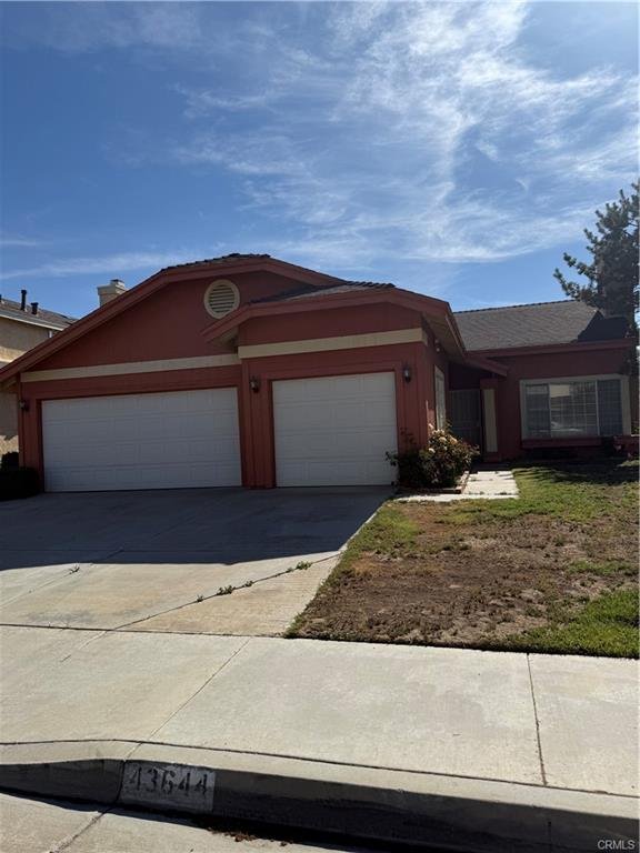 Lancaster House: 43644 serenity ct