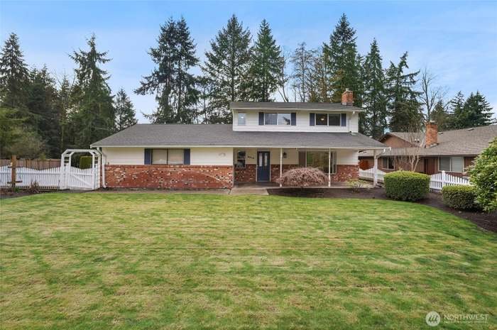 Tacoma House: 5810 36th Ave E Tacoma, WA 98443
