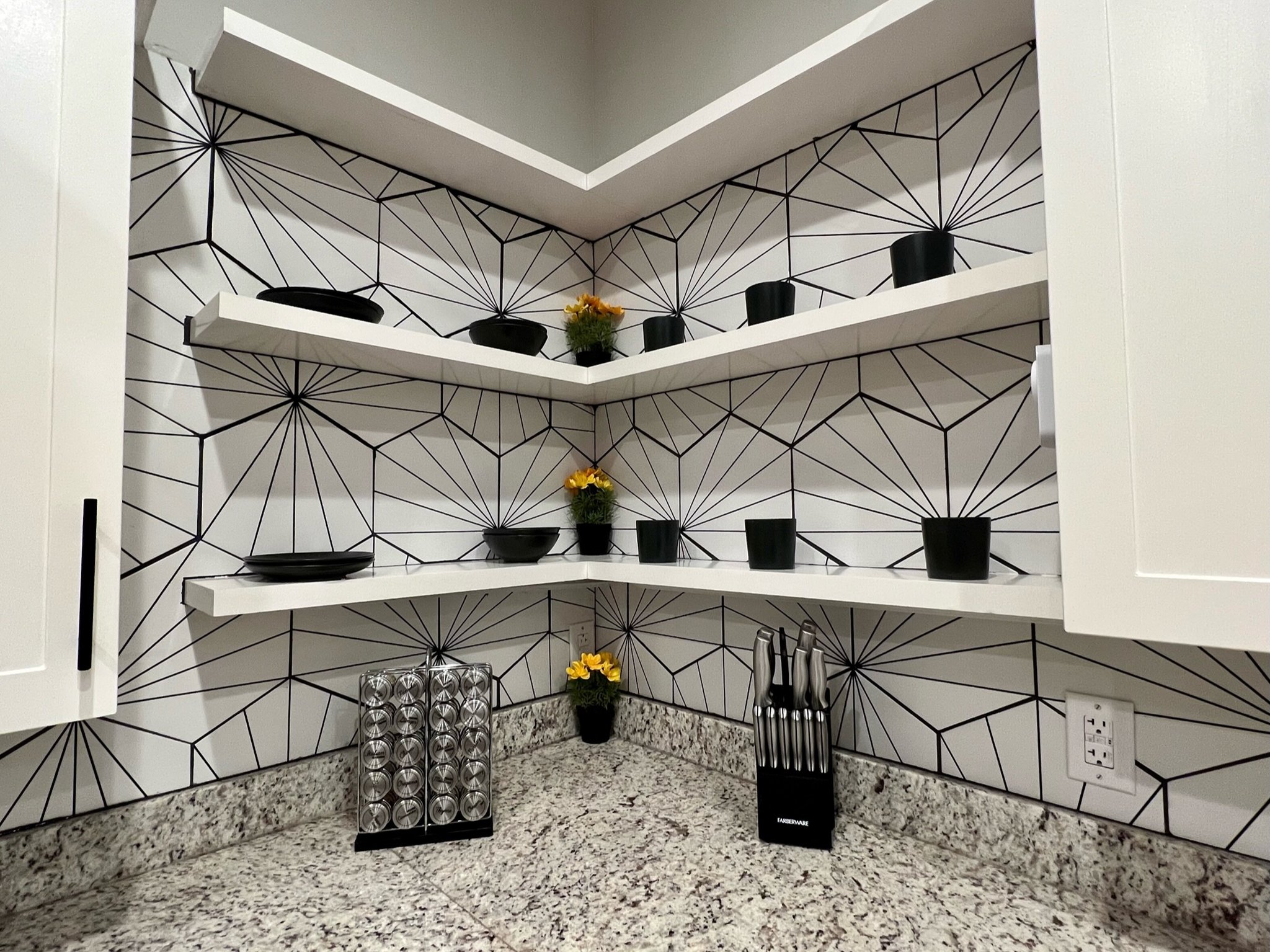 Atlanta House: 980 Desoto St NW