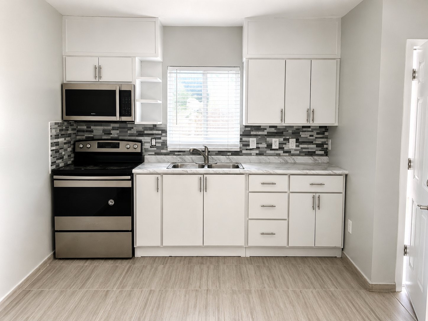Calexico Apartment: 821 E 4th St
