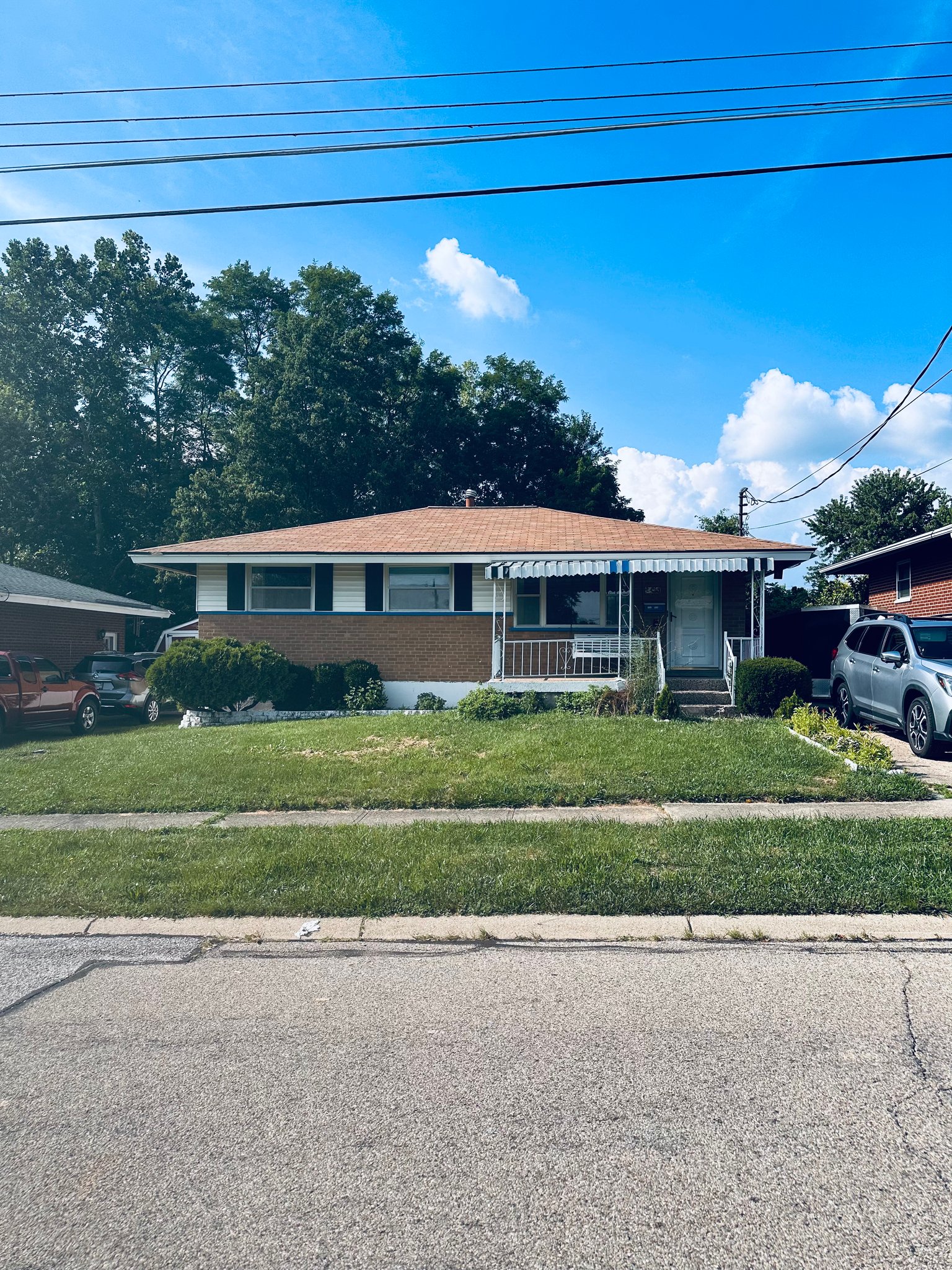 Cincinnati House: 2498 Garrison Dr