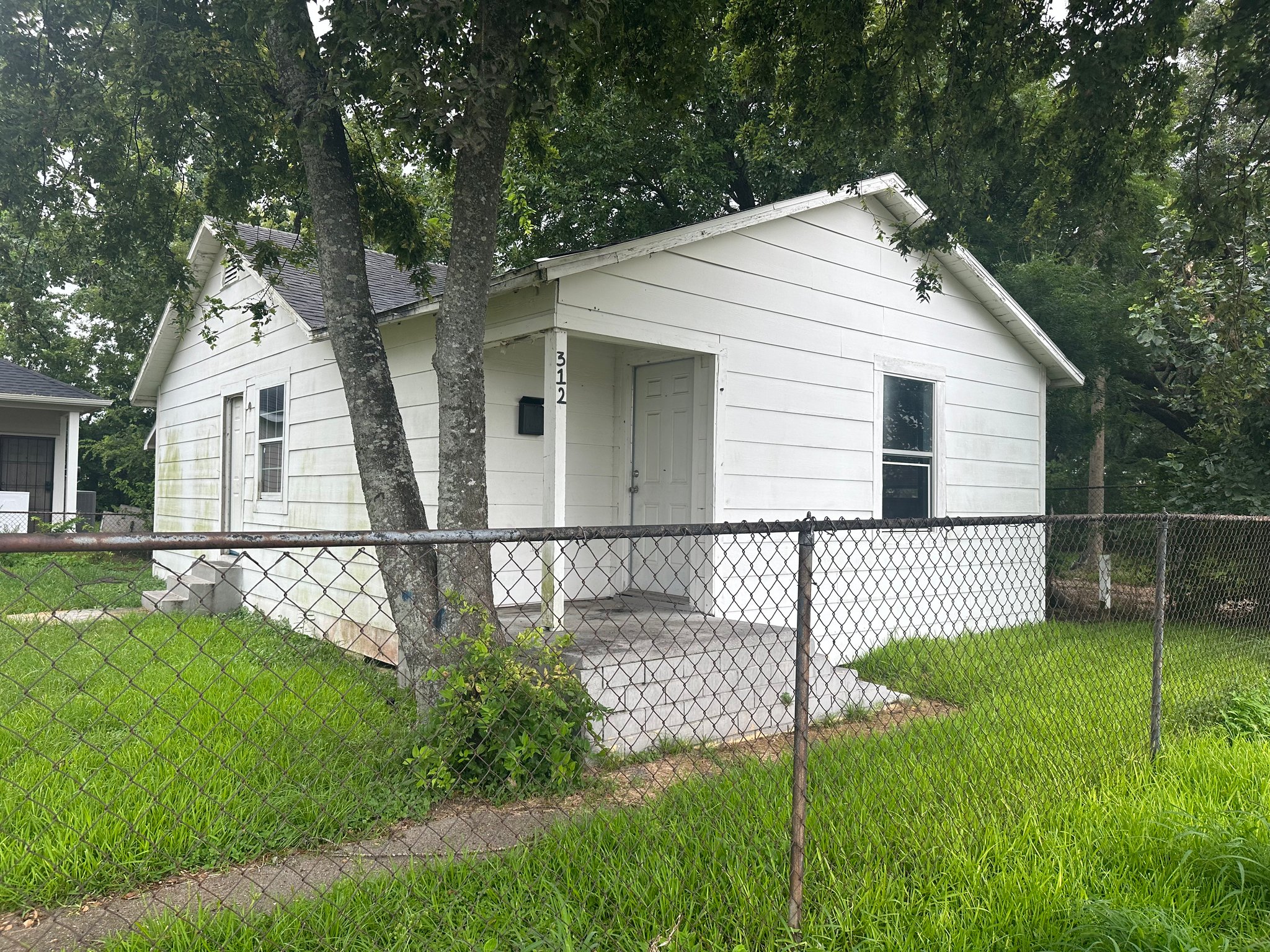 Texas City House: 312 10th St N