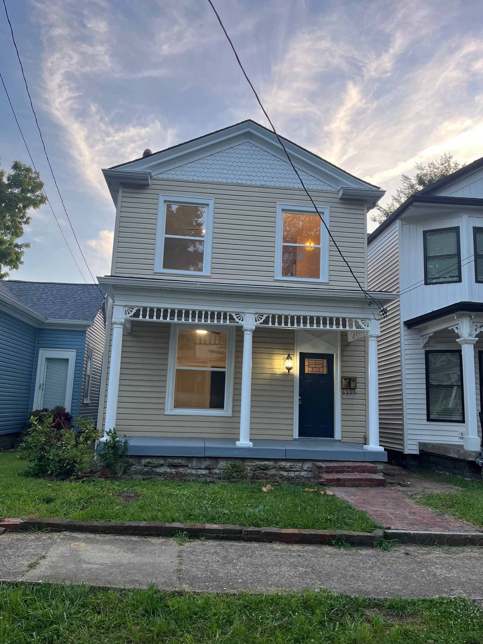 Louisville Multiplex: 114 South Bayly Avenue