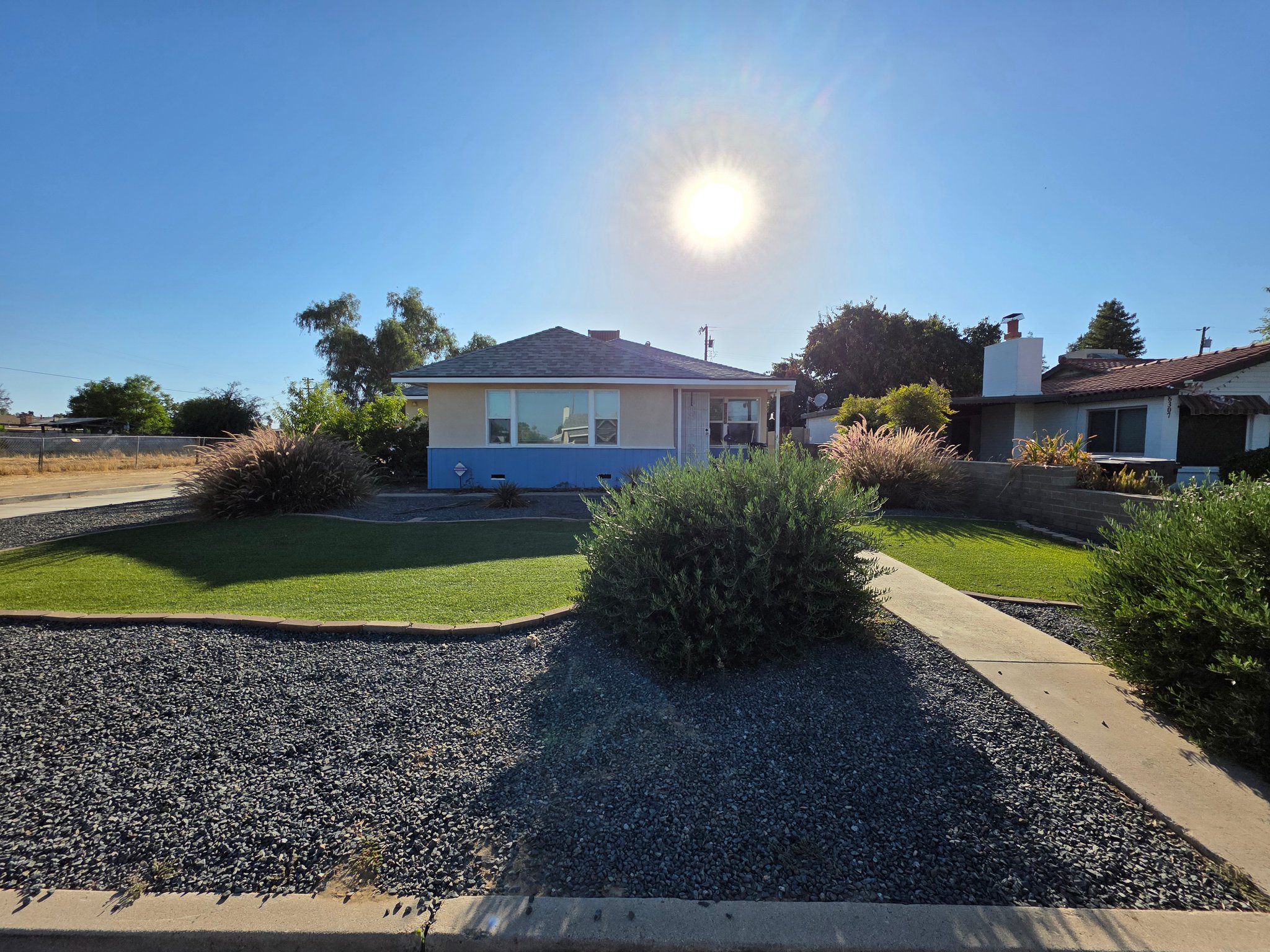Bakersfield House: 6305 Almond Dr