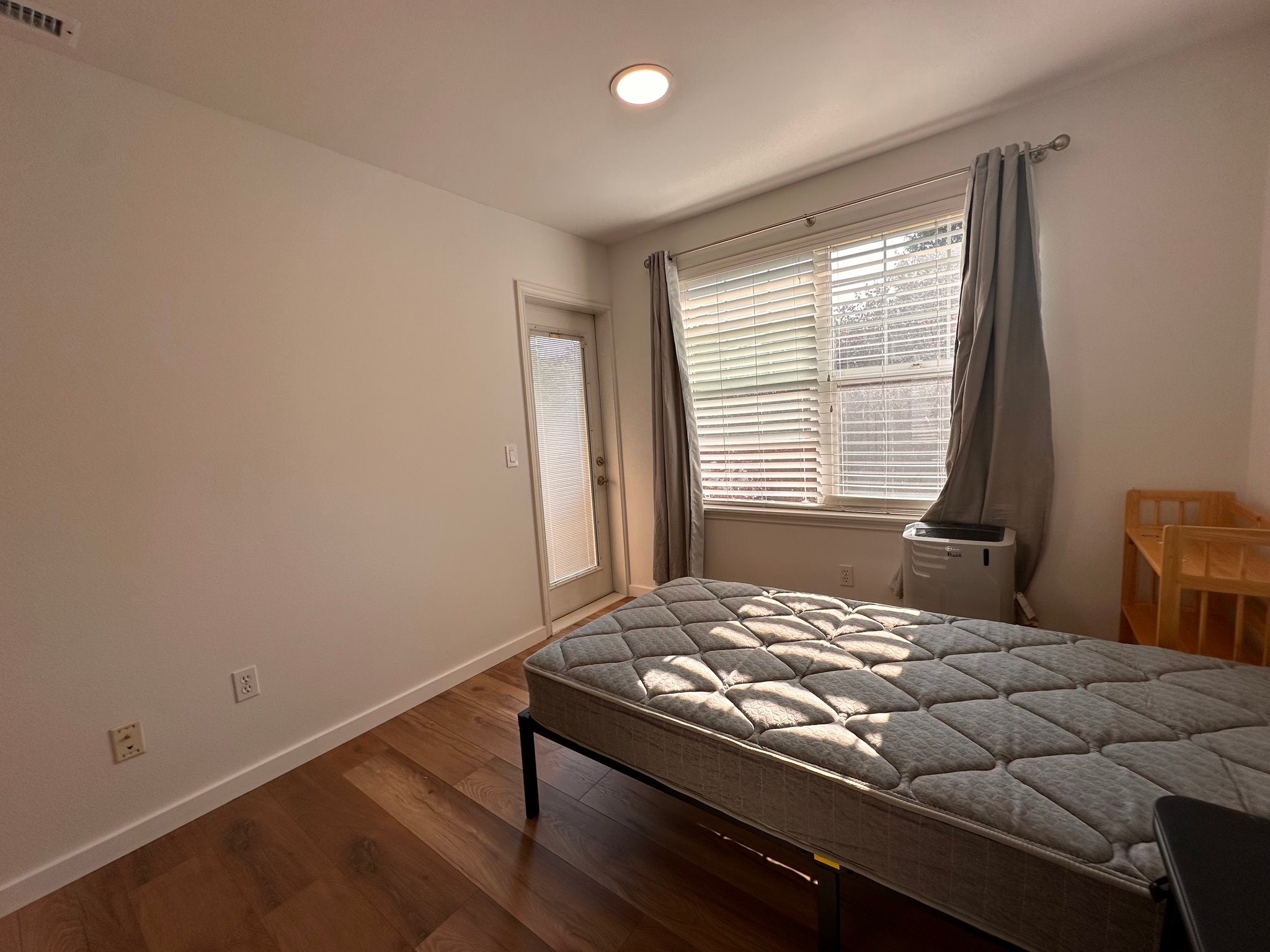 Seattle Other: 6368 23rd Ave SW