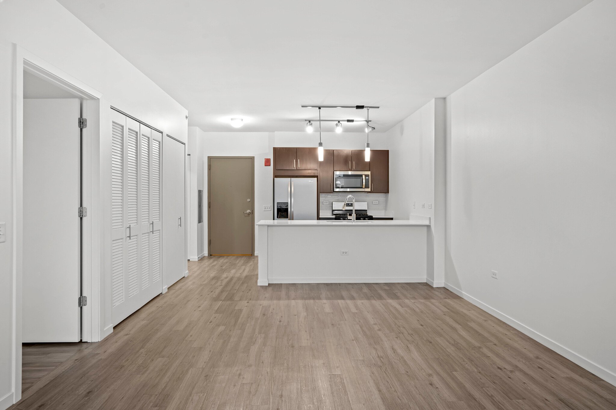 Chicago Condo: 3746 N Hasted St